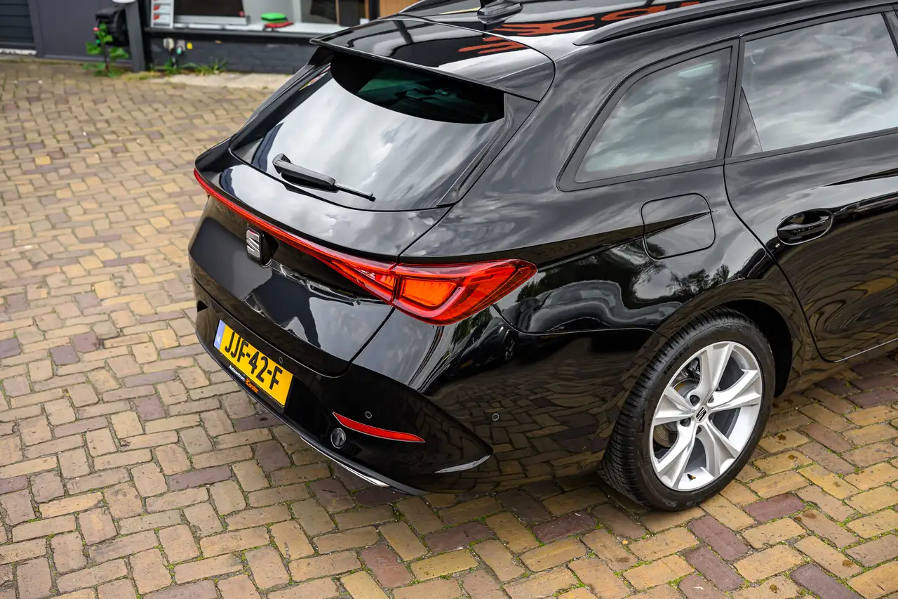 SEAT Leon Sportstourer|Camera|Sfeer|Car-Play 1.5 eTSI FR Bus 30