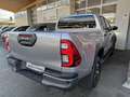Toyota Hilux DK Invincible 4WD 2,8 D-4D MHEV Aut. Silber - thumbnail 8