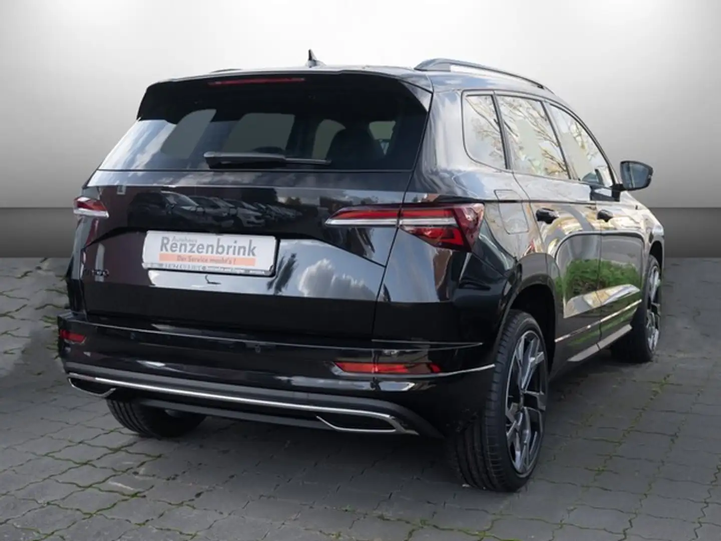 Skoda Karoq 1.5 TSI Sportline AHK+MATRIX+NAVI Schwarz - 2