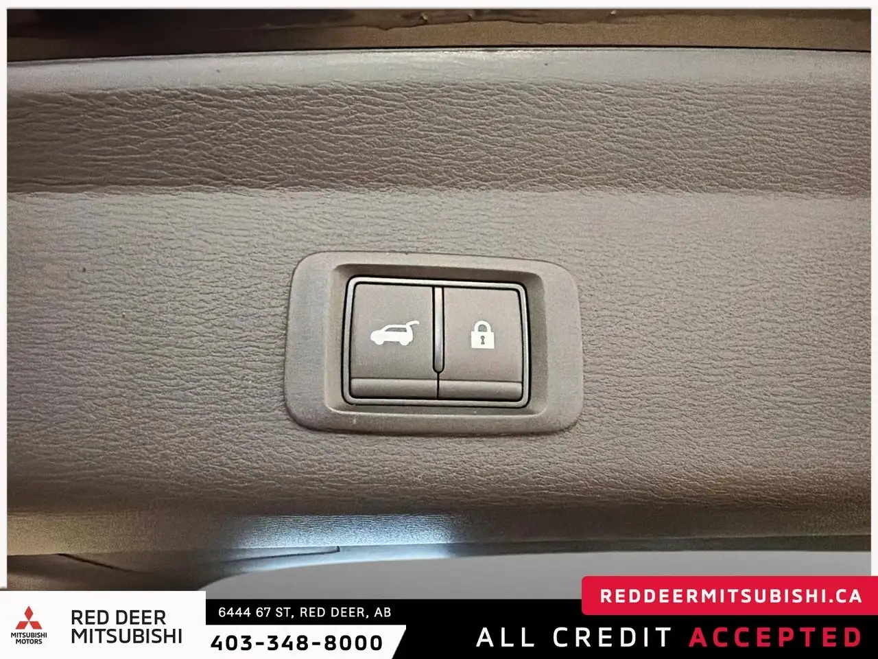 Mitsubishi Outlander снимка Mitsubishi Outlander