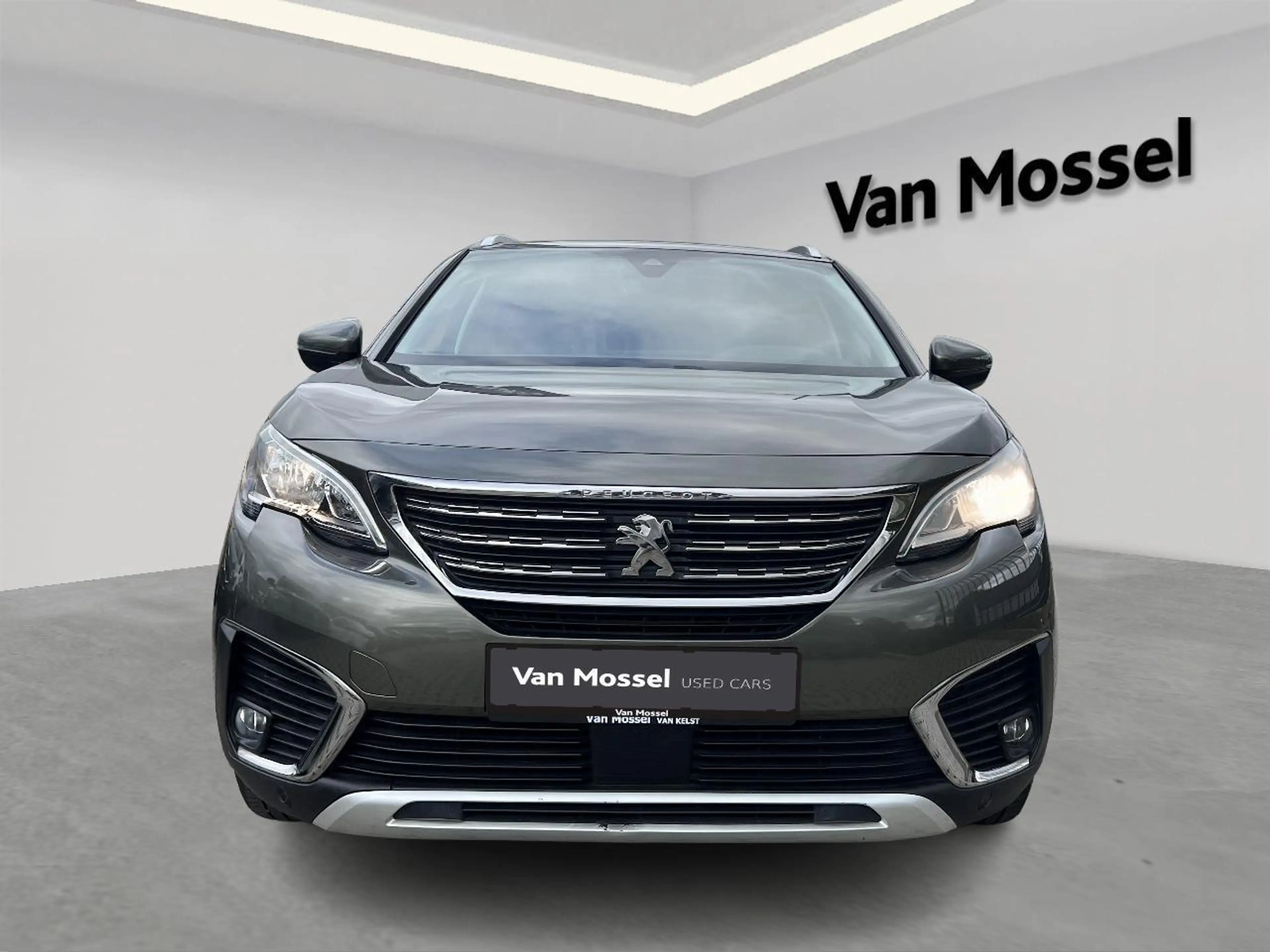 Peugeot 5008 1.2 PureTech 96kW S&S Allure Pack — photo 2