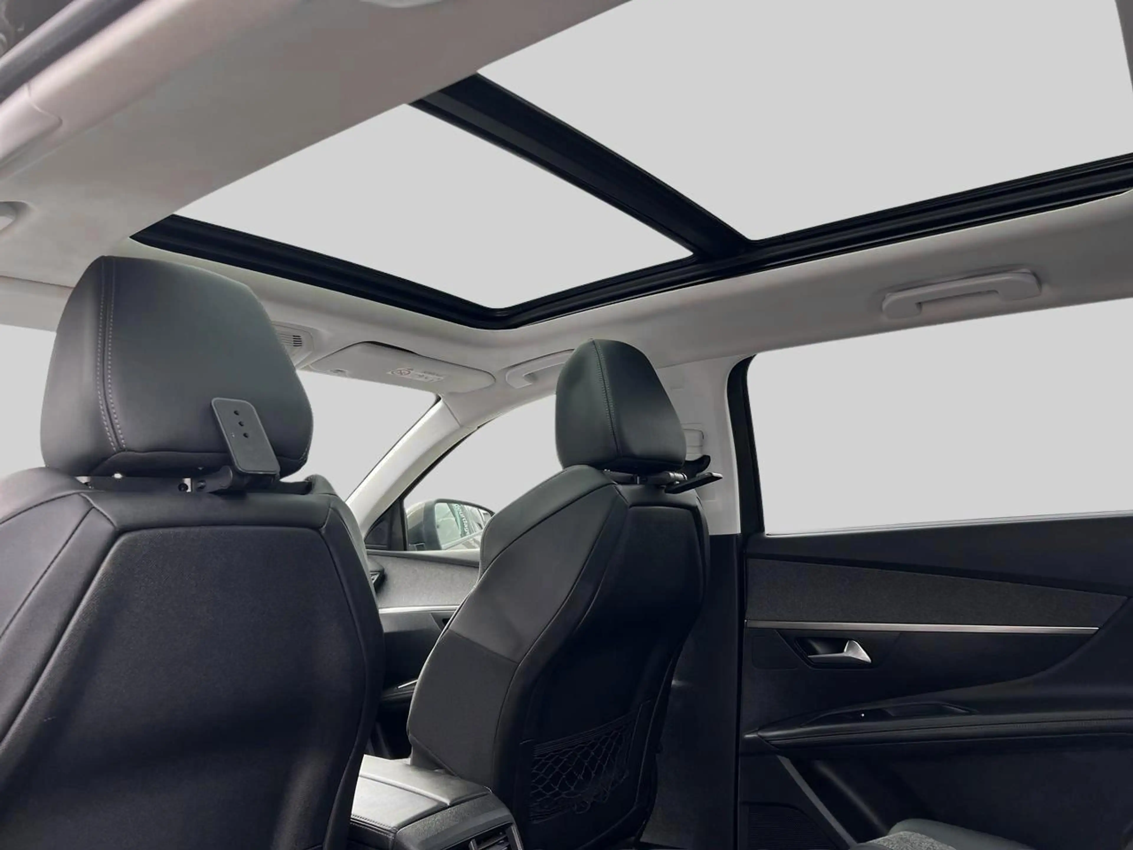 Peugeot 5008 1.2 PureTech 96kW S&S Allure Pack — photo 14