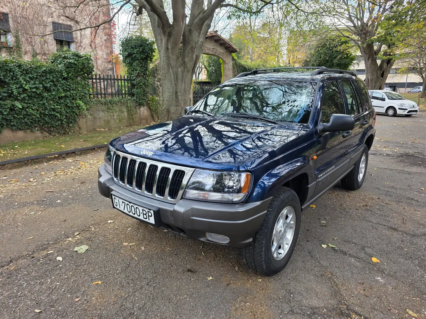 Jeep Grand Cherokee Grand Cherokee 3.1TD Laredo Azul - 2