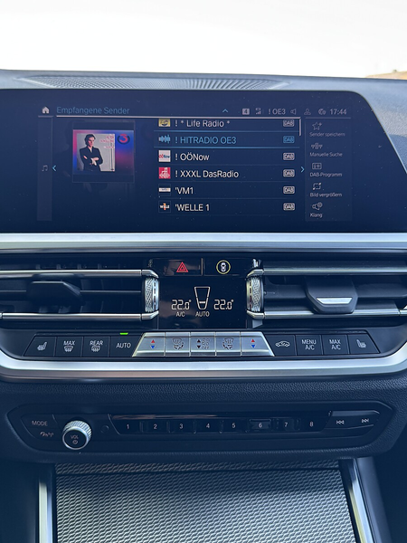 BMW 330 e PHEV xDrive Touring Aut. — photo 14