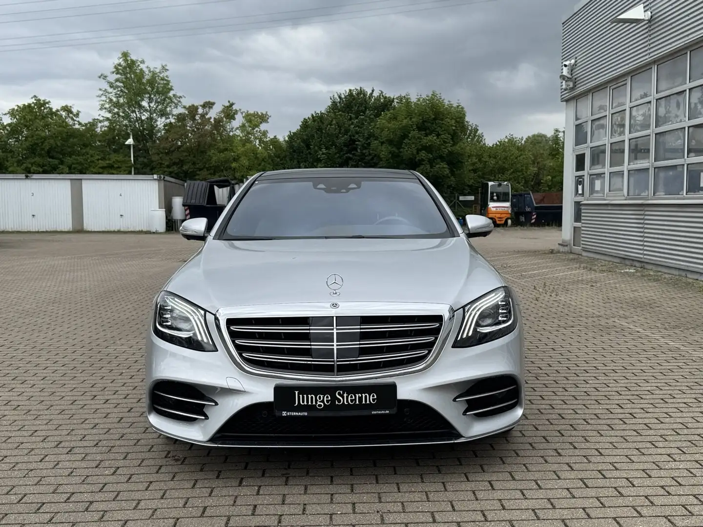 Mercedes-Benz S 560 S 560 4M L AMG Line COMAND APS Navi Pano.-Dach LED Zilver - 2