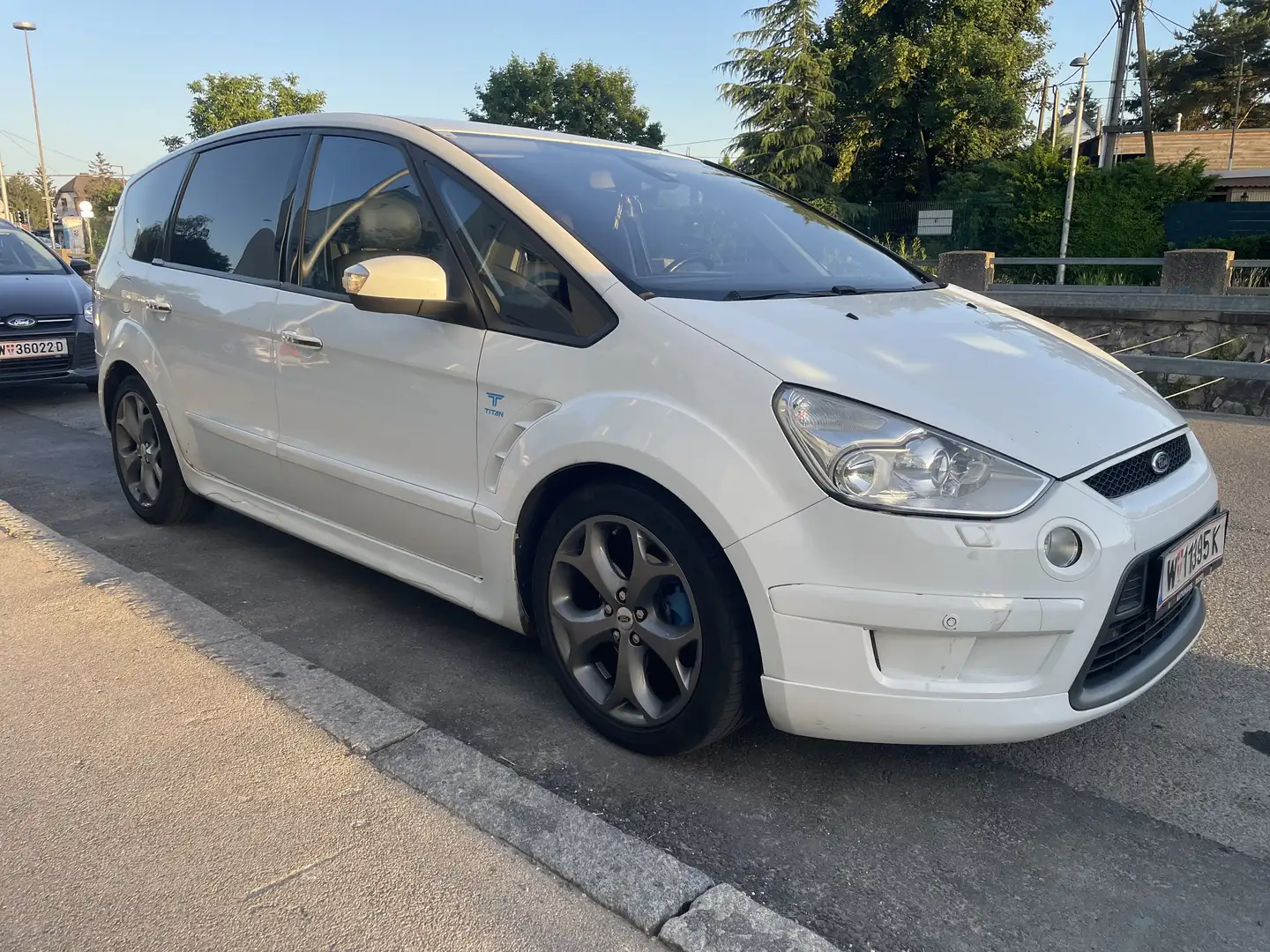 Ford S-Max 2.2 TDCi DPF Titanium S - 2