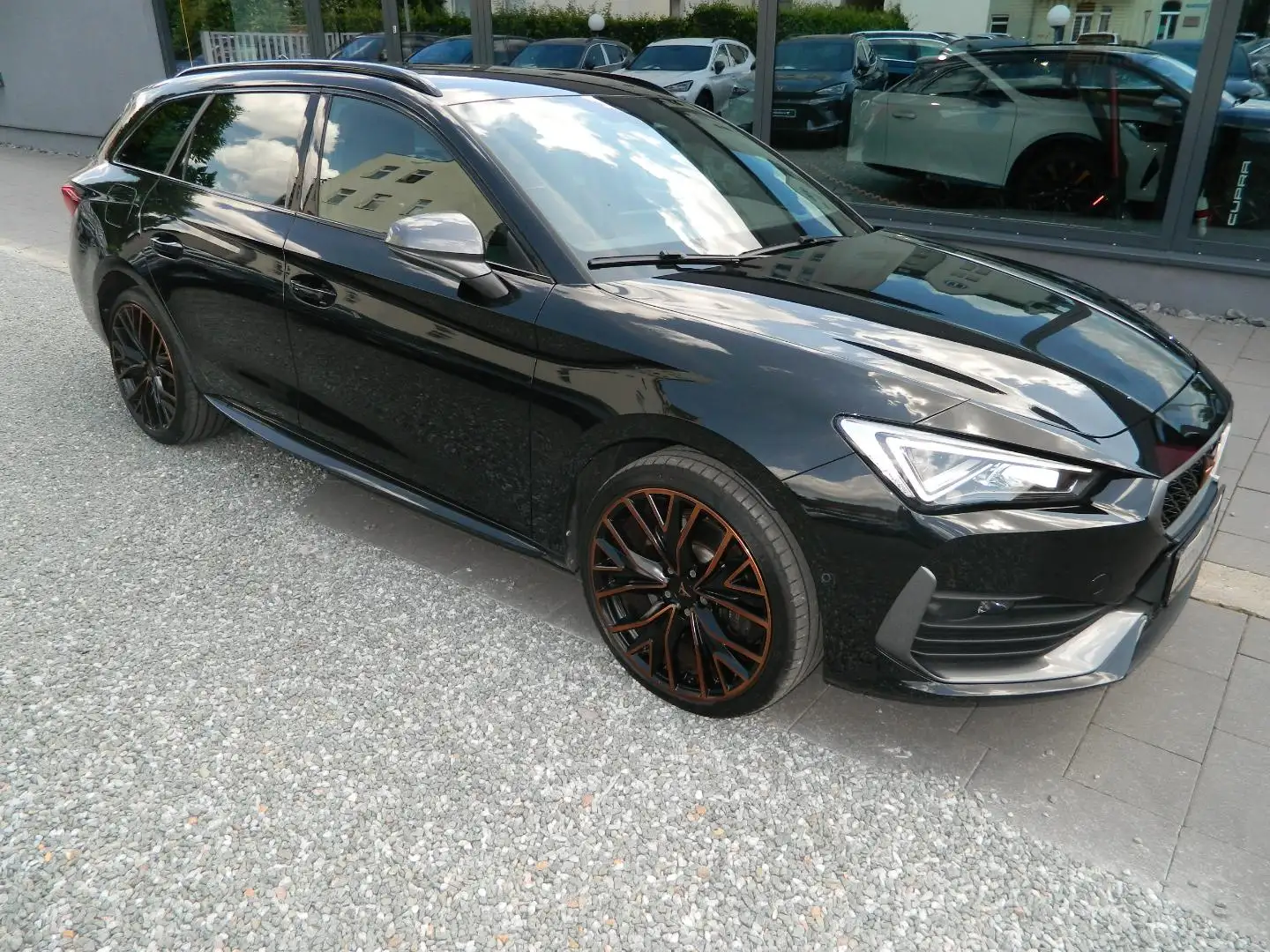 CUPRA Leon SP VZ 1.4 eHybrid DSG AHZV/LederP/XLAssist/Sitzhei Schwarz - 1