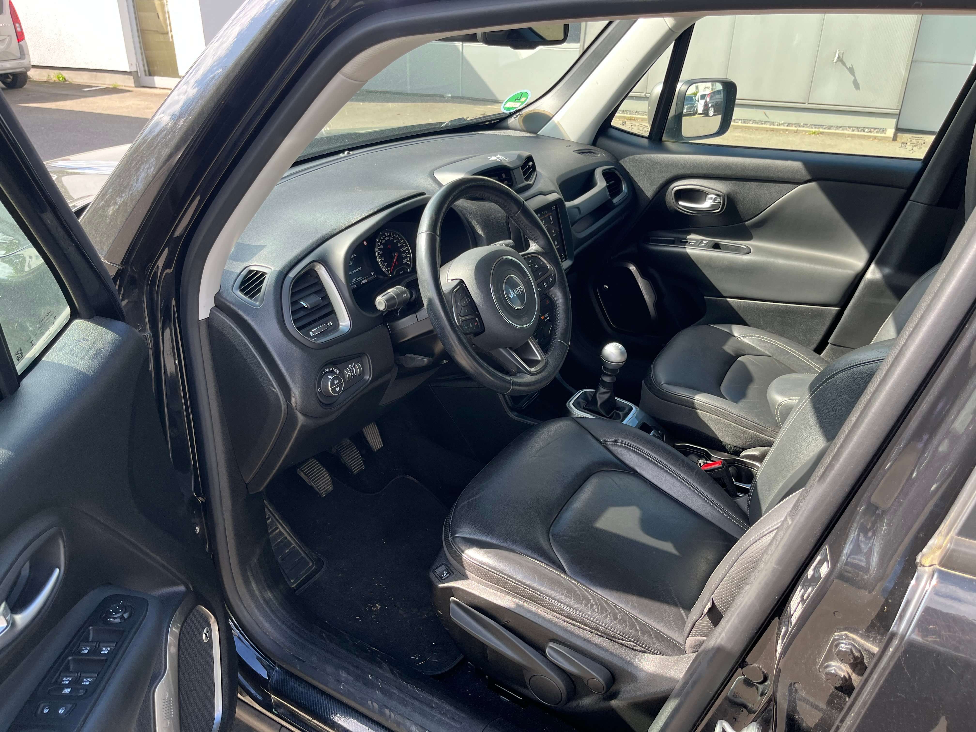 Second hand Jeep Renegade 