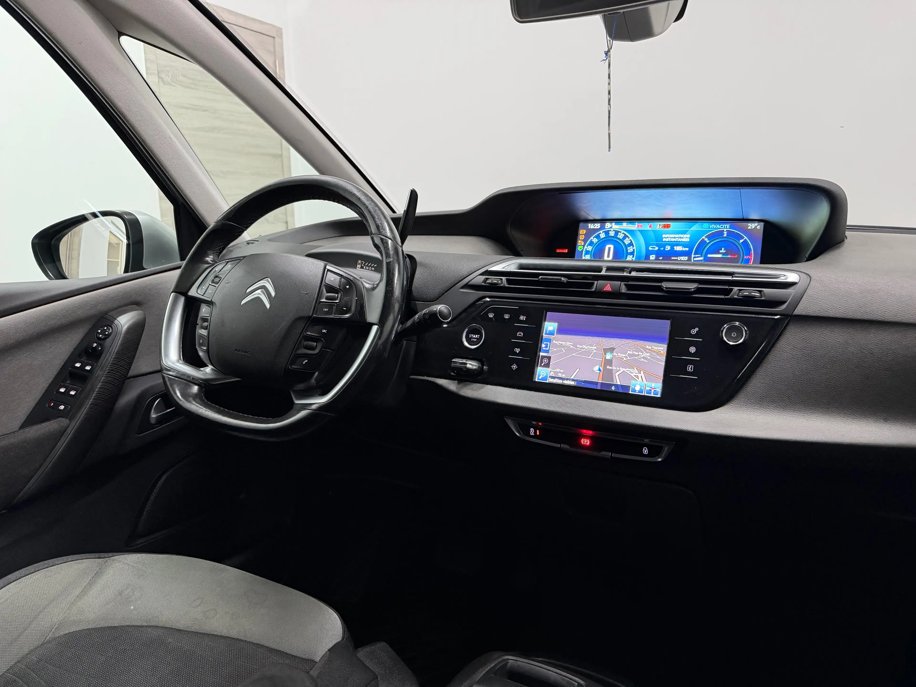 Citroen Grand C4 Picasso 1.6 BlueHDi Euro6 - 7 Places - Boite Auto - Camera — photo 13