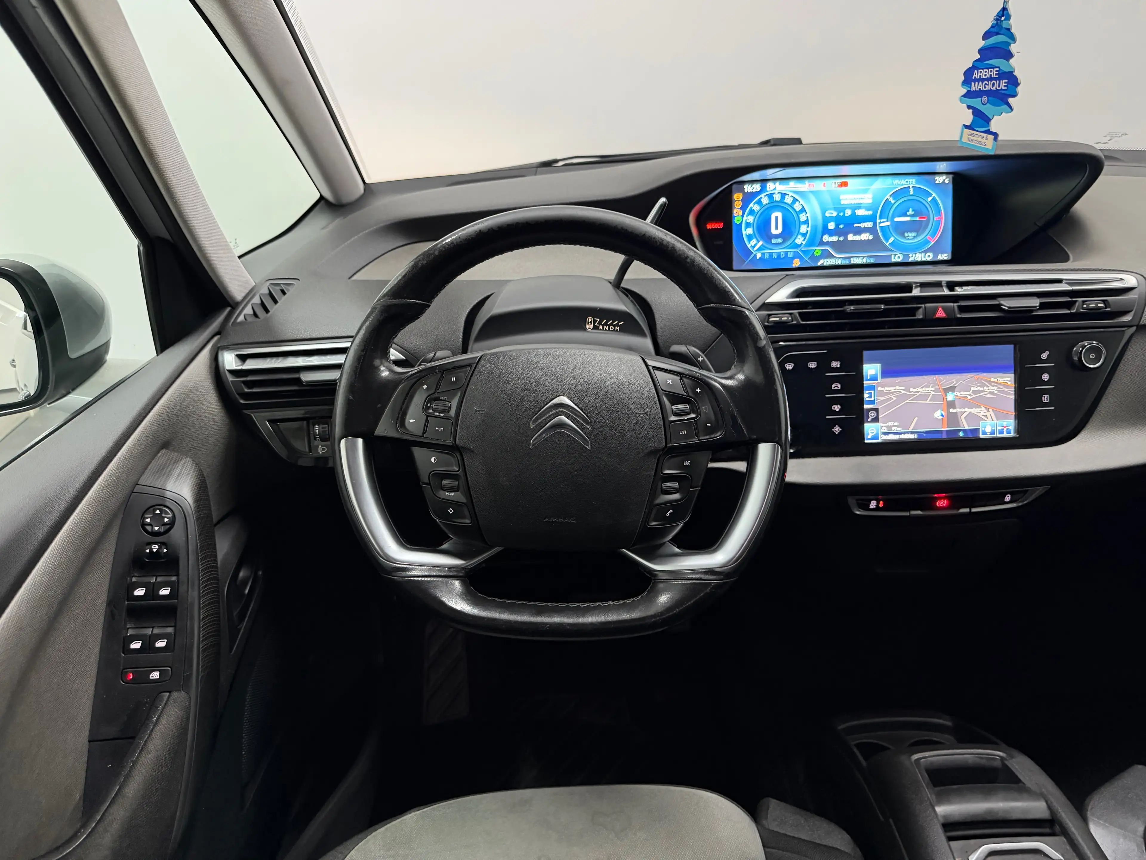 Citroen Grand C4 Picasso 1.6 BlueHDi Euro6 - 7 Places - Boite Auto - Camera — photo 12