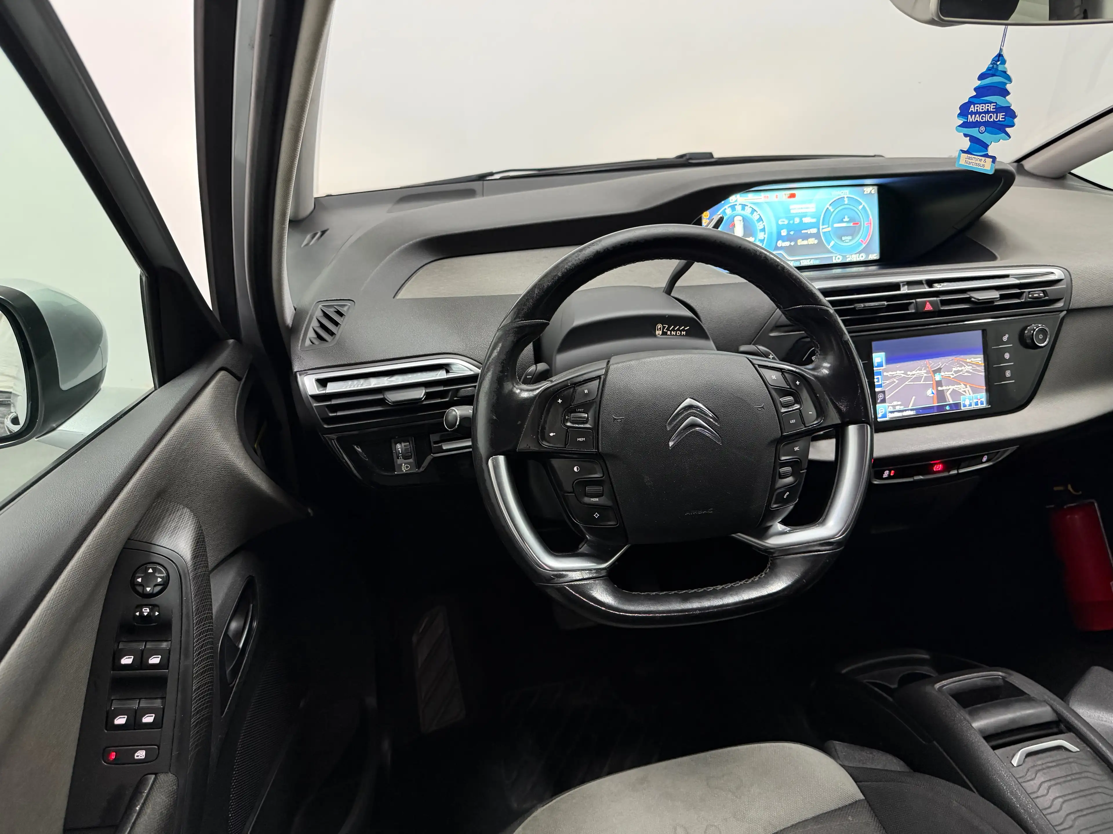 Citroen Grand C4 Picasso 1.6 BlueHDi Euro6 - 7 Places - Boite Auto - Camera — photo 9