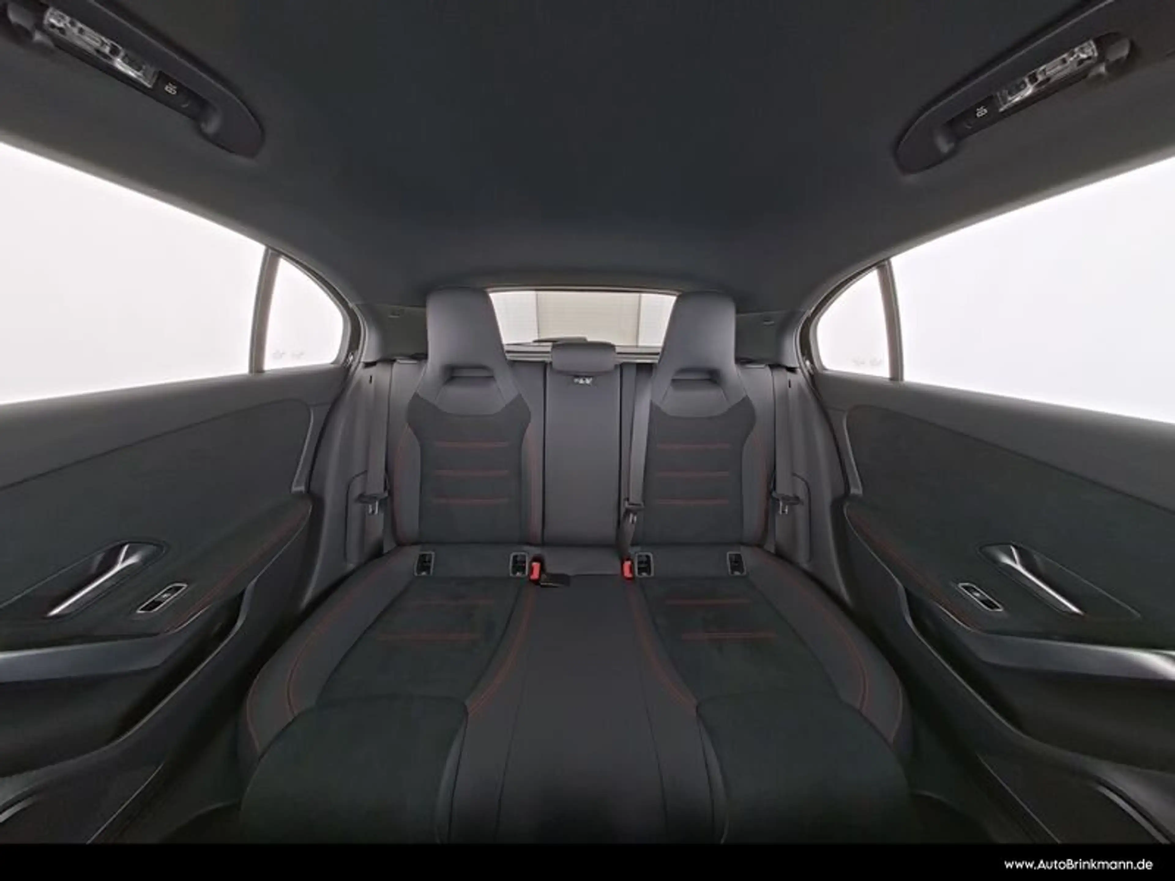 Mercedes-Benz A 250 A 250 e AMG-LINE/DISTRONIC/LED/KAMERA/SPURH/TOTW — photo 8