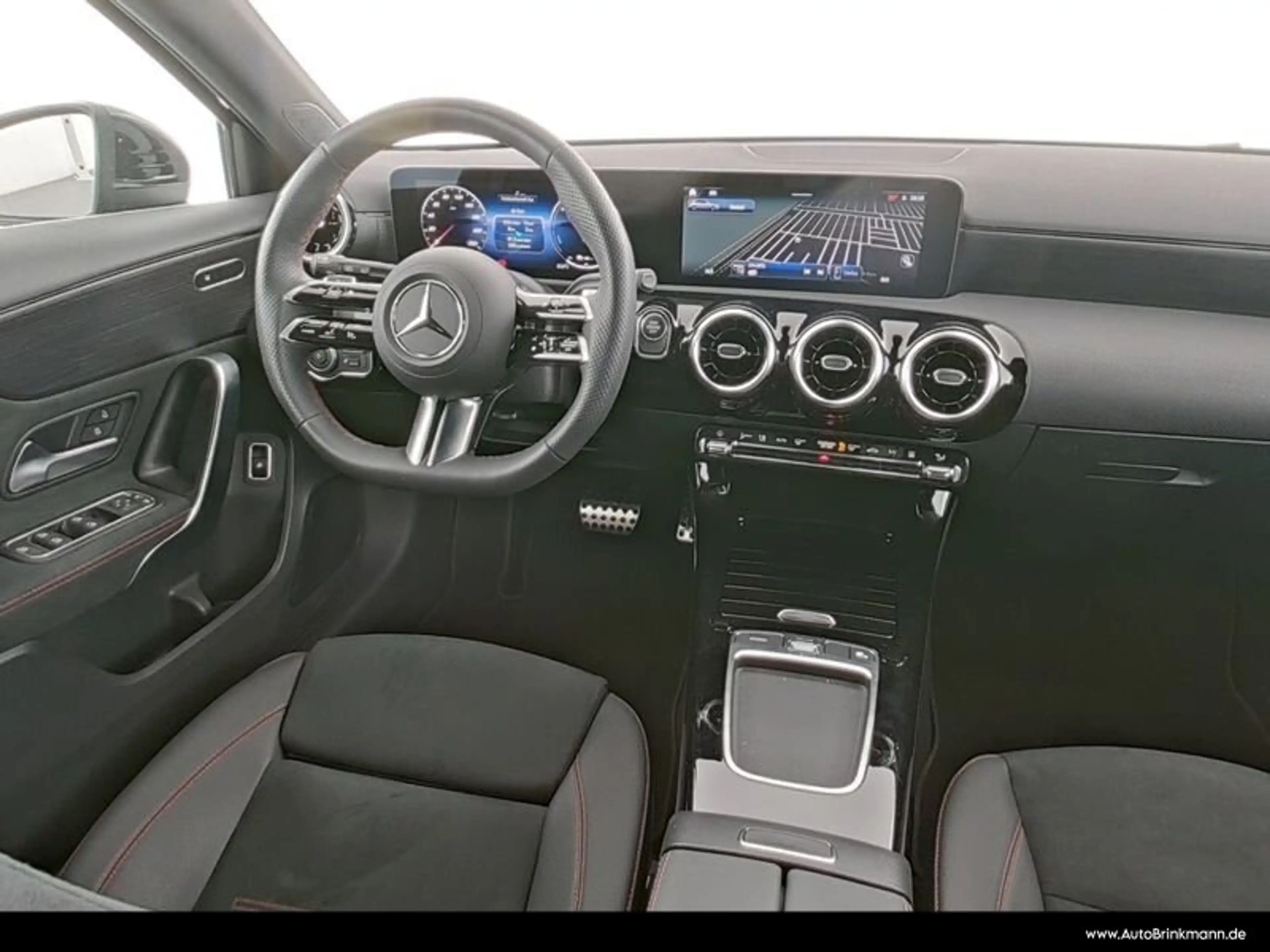 Mercedes-Benz A 250 A 250 e AMG-LINE/DISTRONIC/LED/KAMERA/SPURH/TOTW — photo 6