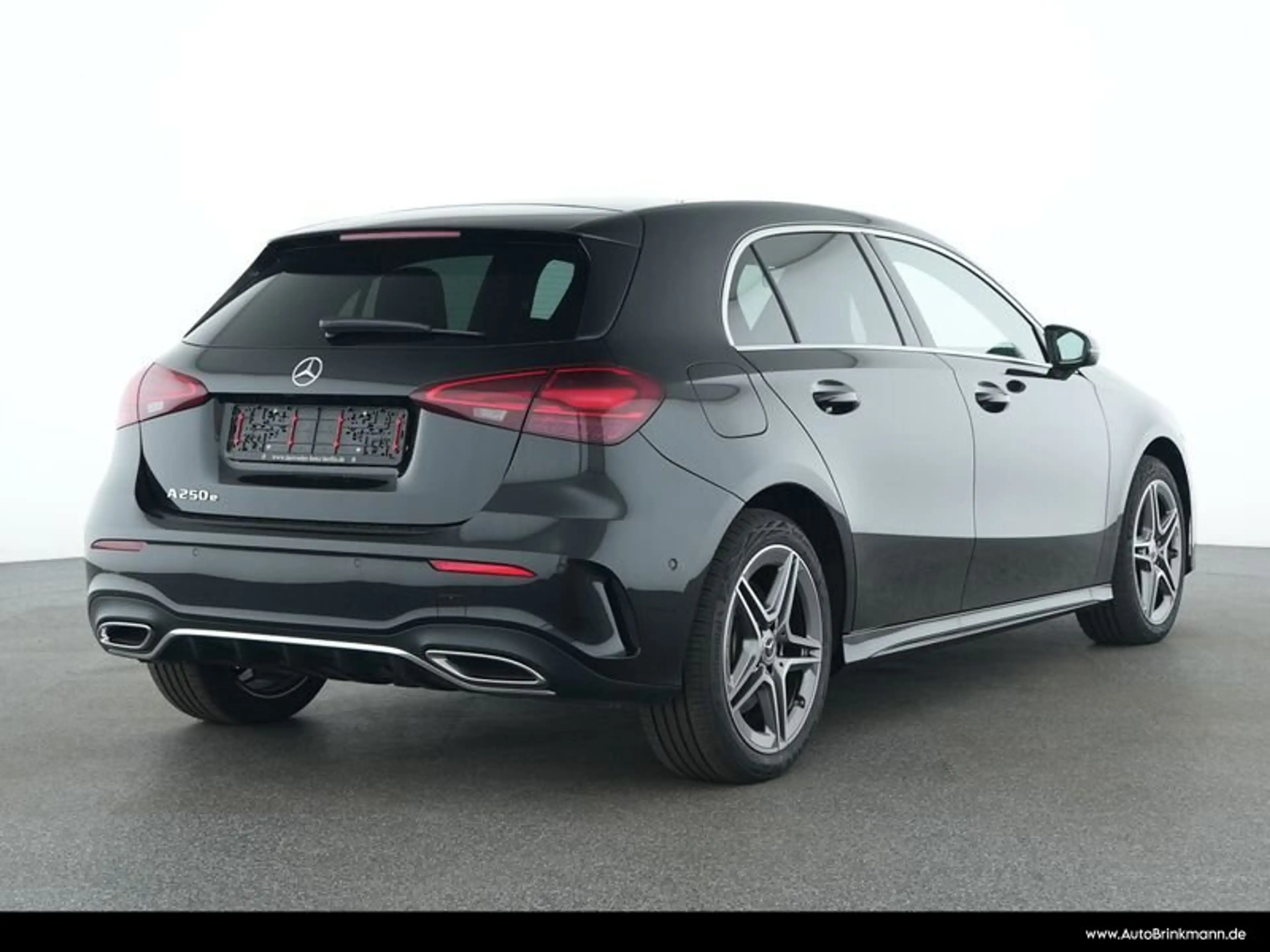 Mercedes-Benz A 250 A 250 e AMG-LINE/DISTRONIC/LED/KAMERA/SPURH/TOTW — photo 2