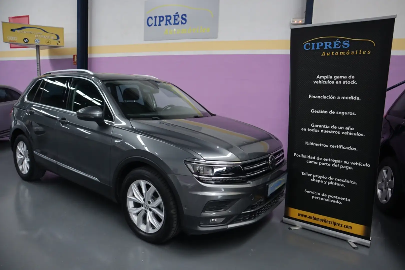Volkswagen Tiguan 2.0TDI Sport DSG 110kW Gris - 1