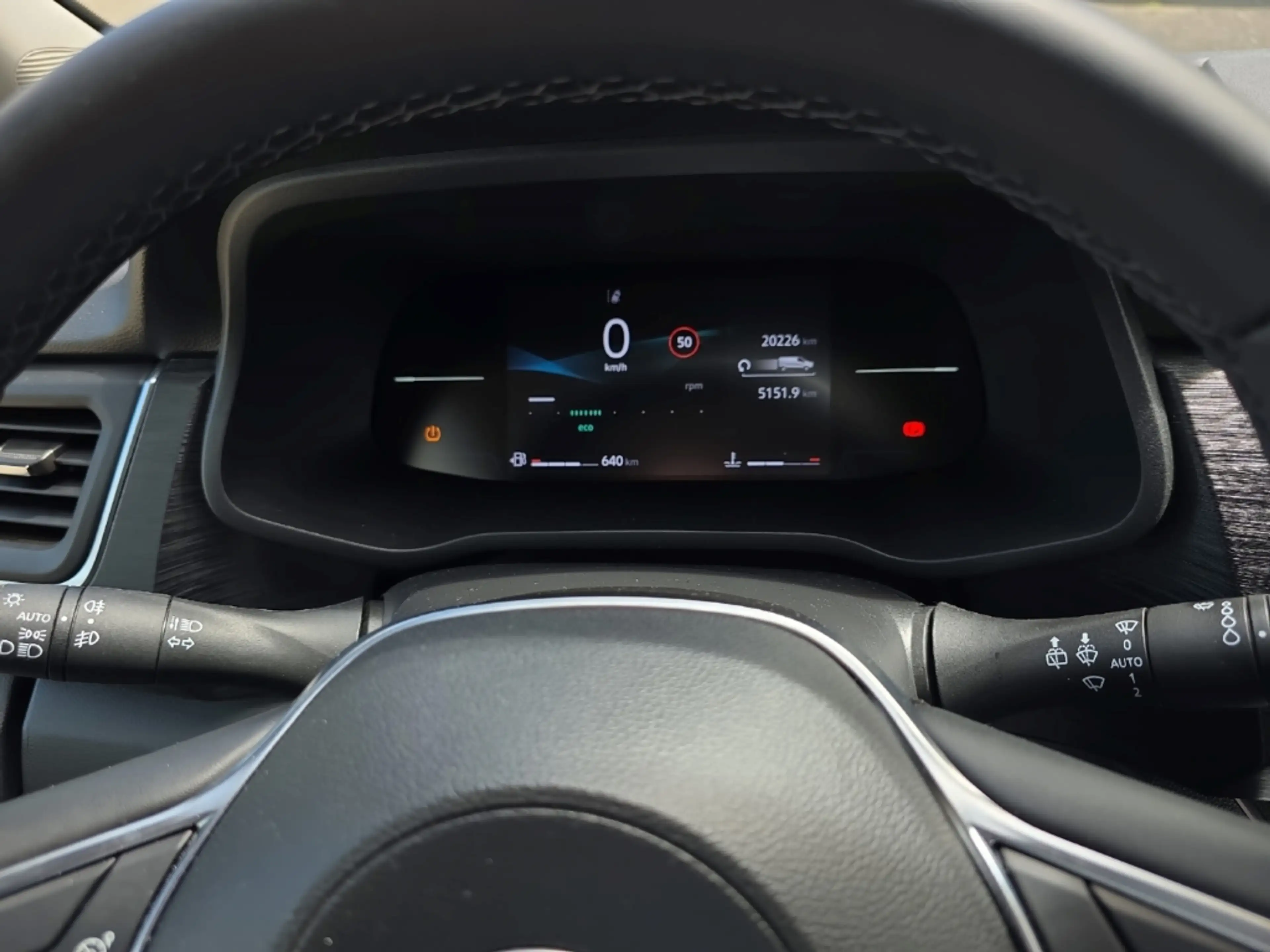 Nissan Primastar Kombi L2H1 3,0t Tekna Navi 360 Kamera LED ACC Appl — photo 8