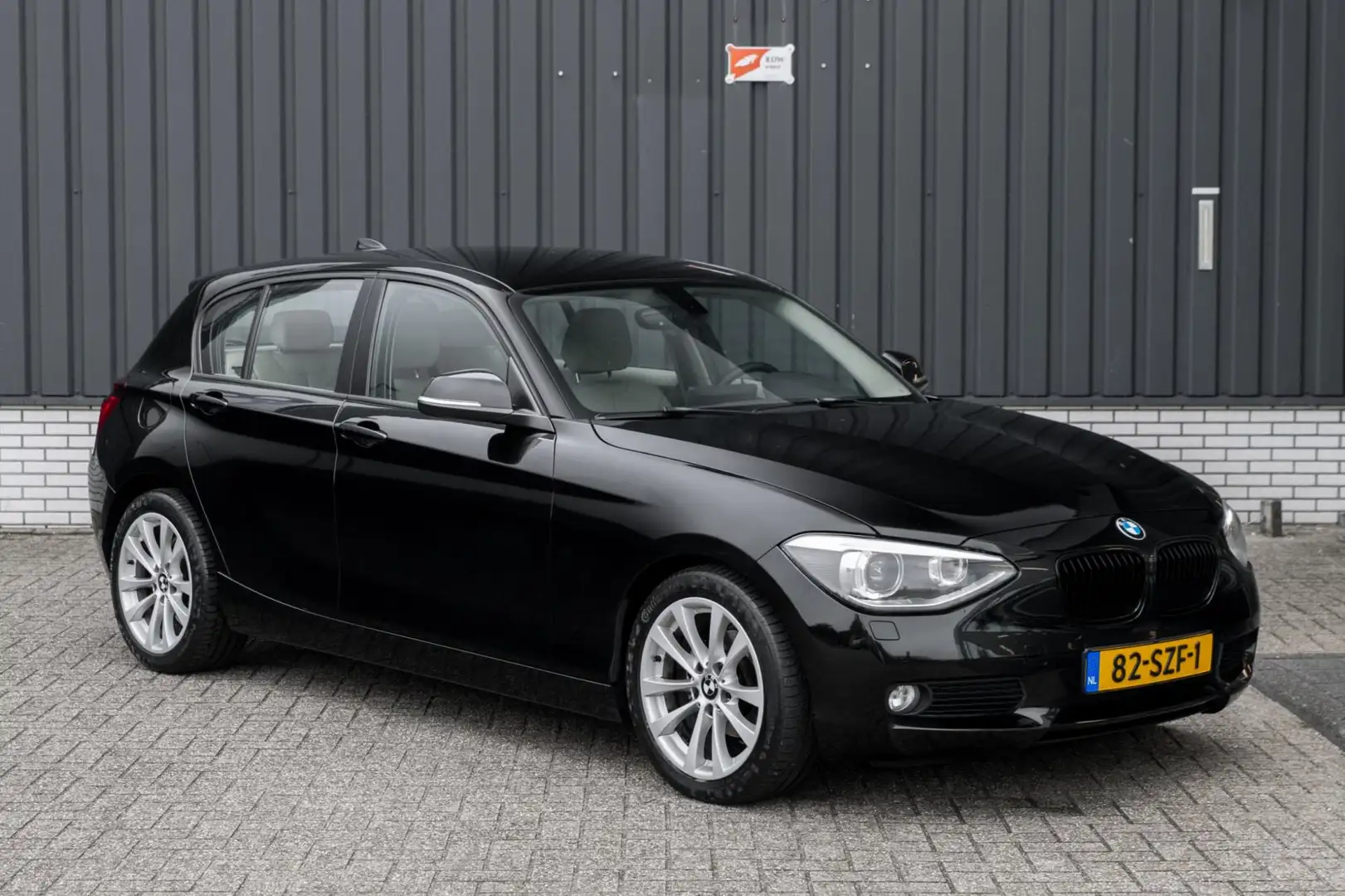 BMW 116 1-serie 116i Business*Automaat*Lederen stoelen* Zwart - 2