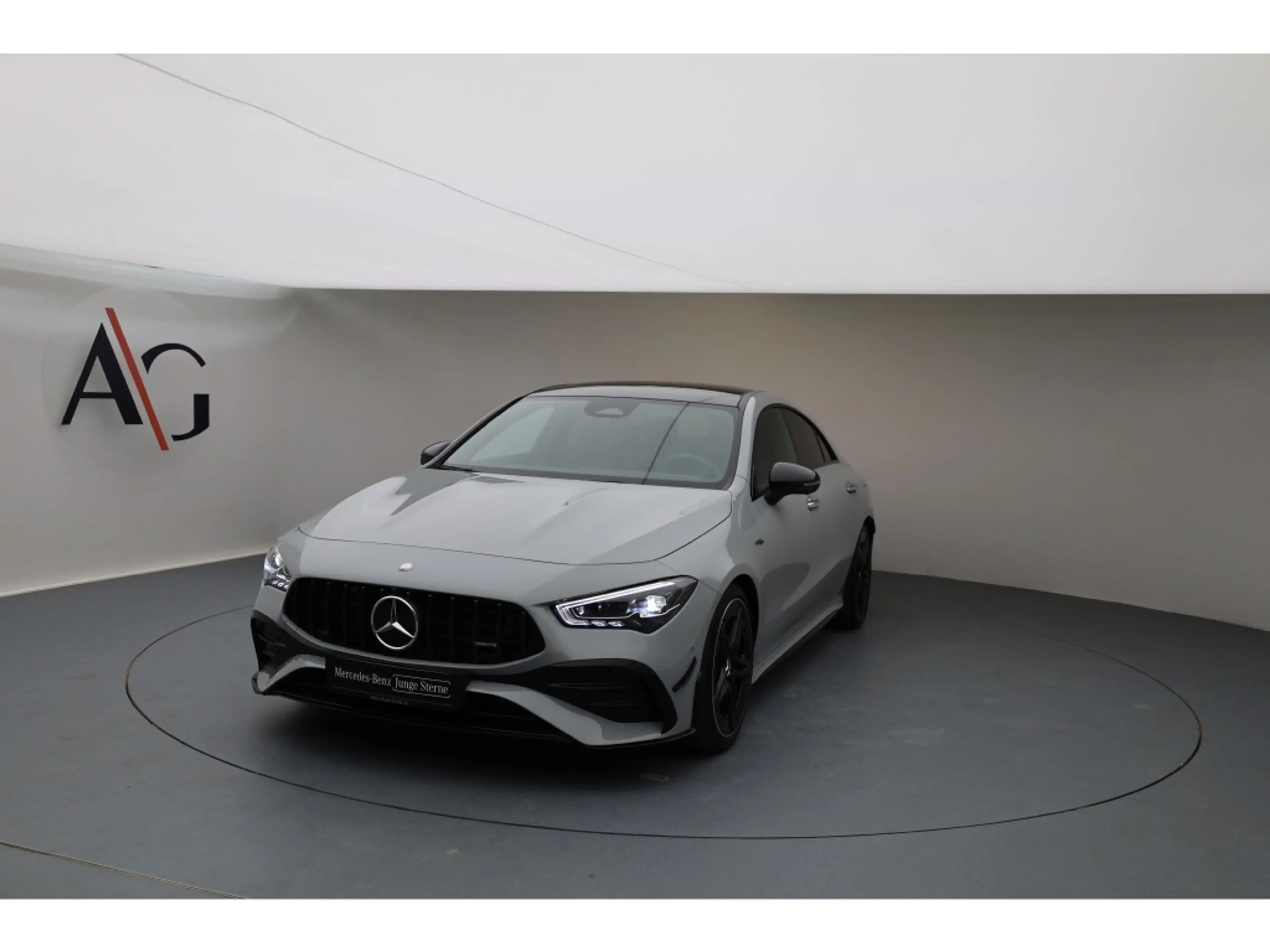 Mercedes-Benz CLA 35 AMG 4M Prem+ MY26 PerfSitz RIDE Burm Pano — photo 9
