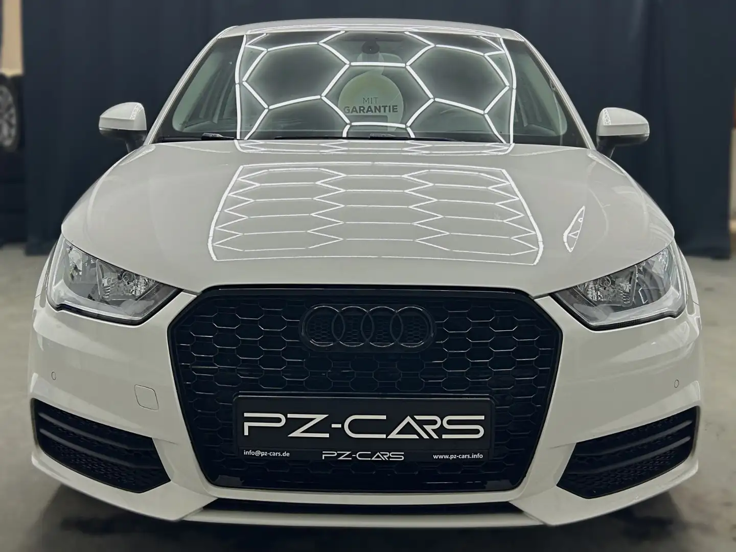 Audi A1 TDI DSG S-Tronic FL|Nav|Keyl|Temp|SHZ|PDC|AHK Weiß - 2
