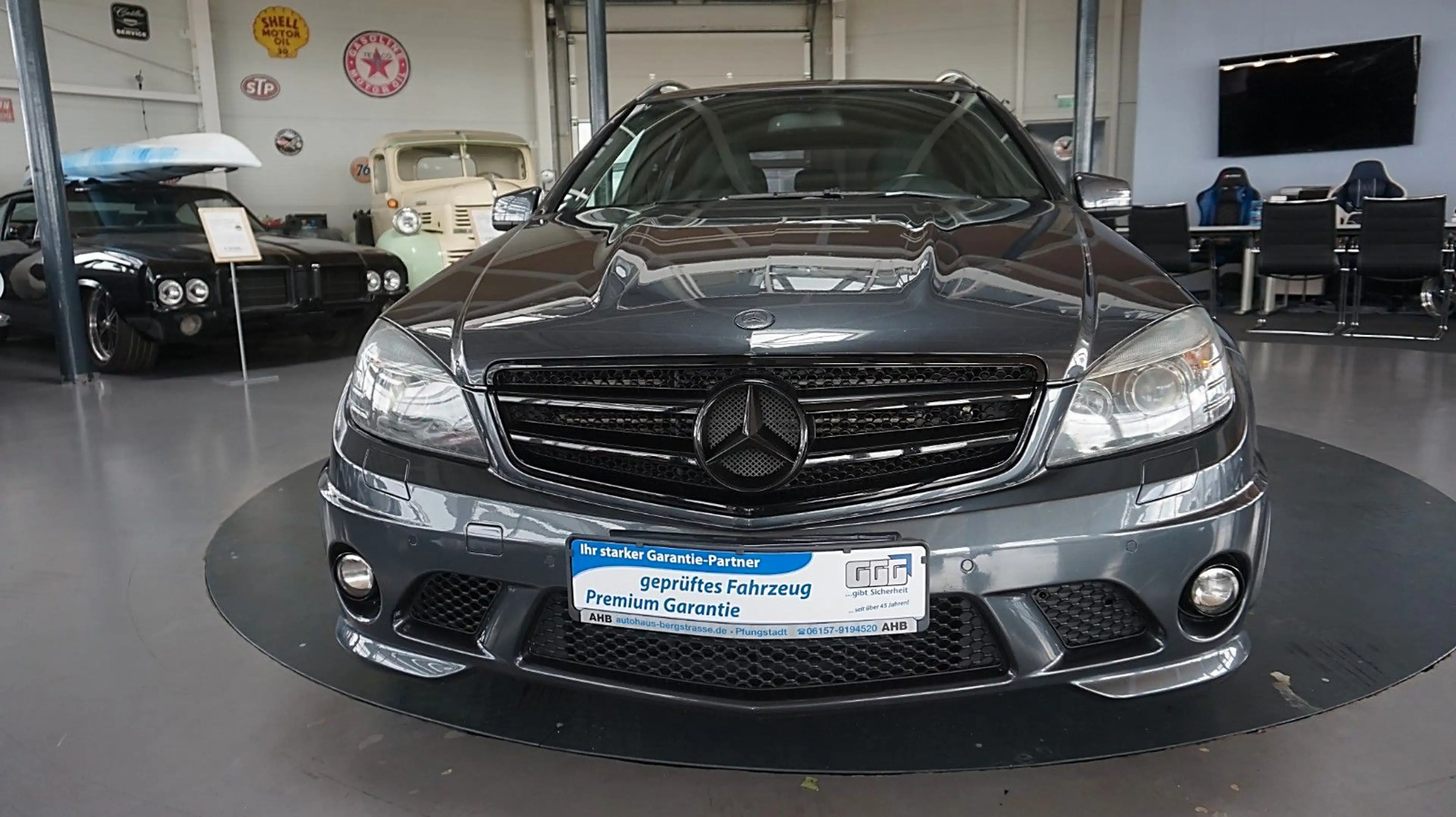 Mercedes-Benz C 63 AMG T  Xenon*Navi*Leder*Alu19*DeutschesAuto — photo 2