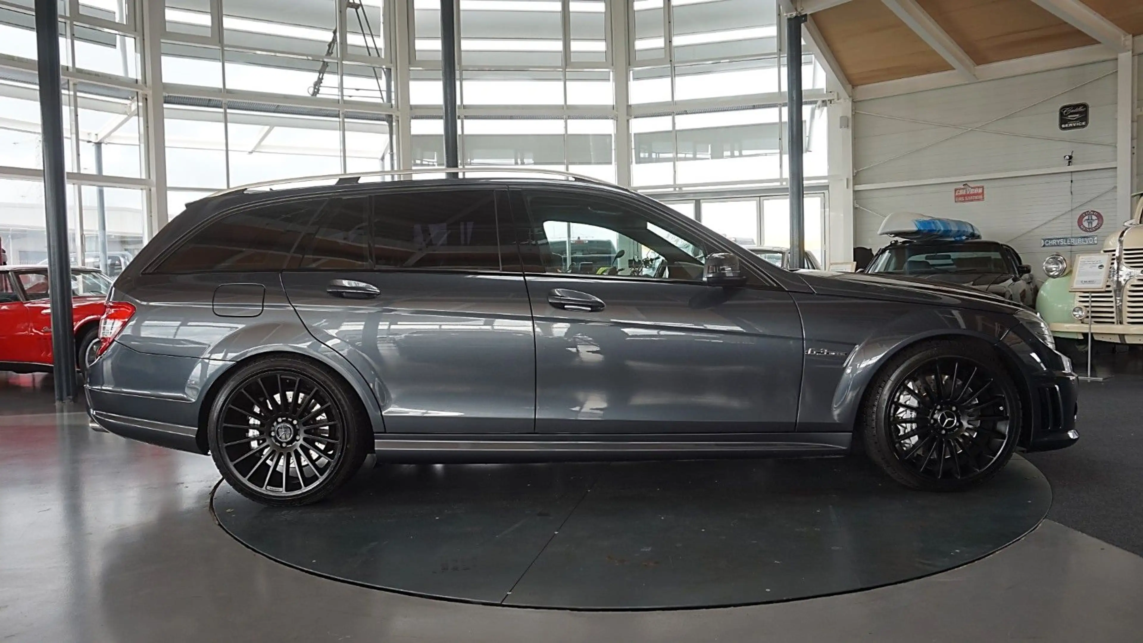 Mercedes-Benz C 63 AMG T  Xenon*Navi*Leder*Alu19*DeutschesAuto — photo 4