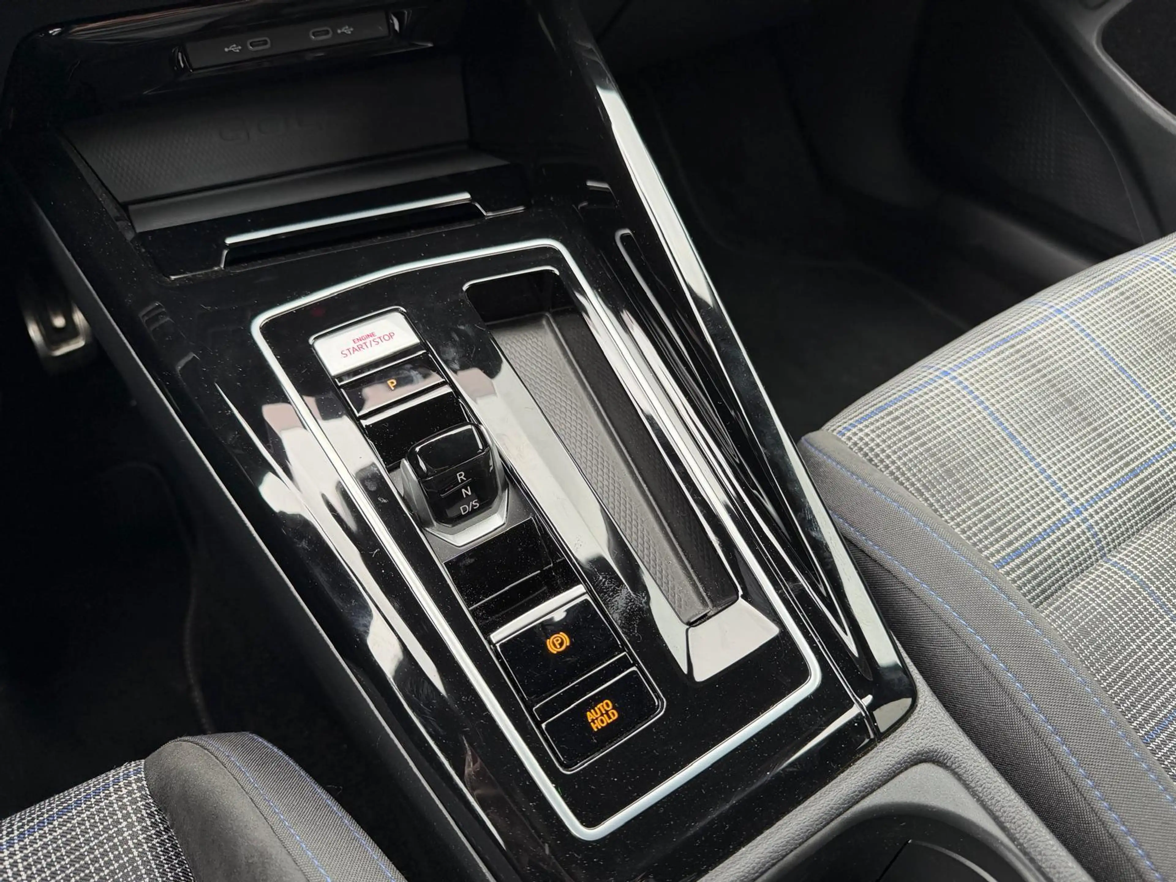 Volkswagen Golf GTE 1.5 eHybrid | IQ Light | HUD | ACC | Camera | Carp — photo 11