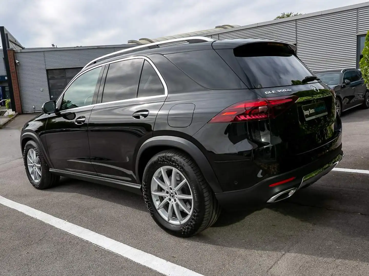 Mercedes-Benz GLE 350 de 4M PREMIUM PANORAMA AHK AIRMATIC 360° Noir - 2