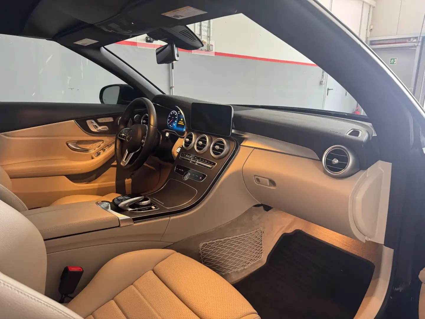 Mercedes-Benz C 300 C Cabrio C 300 4Matic BILDER folgen.. Siyah - 2