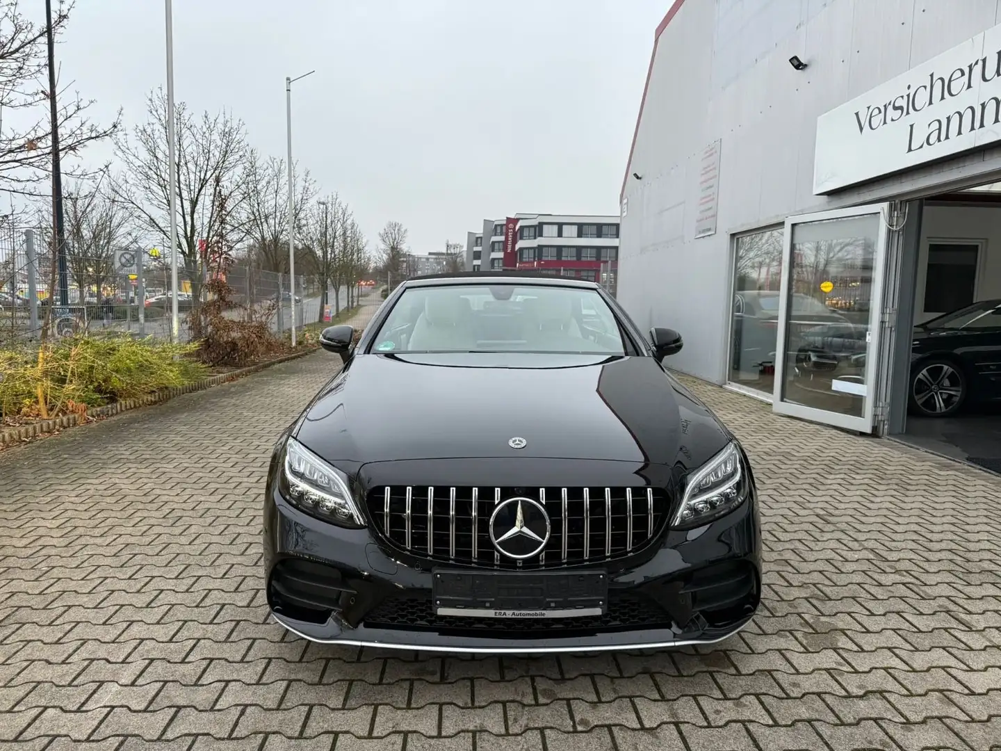 Mercedes-Benz C 300 4Matic Schwarz - 1