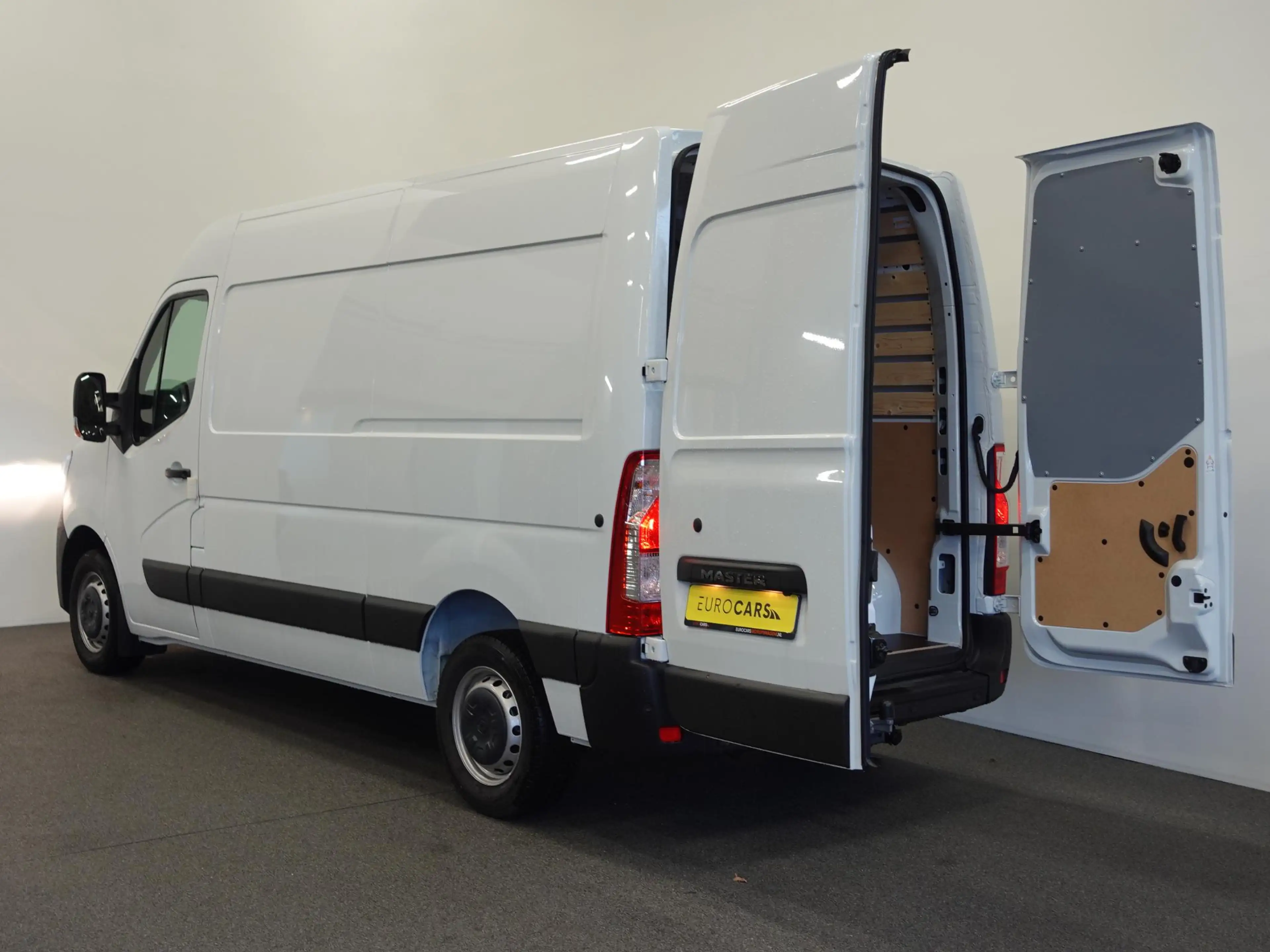 Renault Master T33 2.3 dCi 135PK L2H2 Airco Cruise control Parkee — photo 11