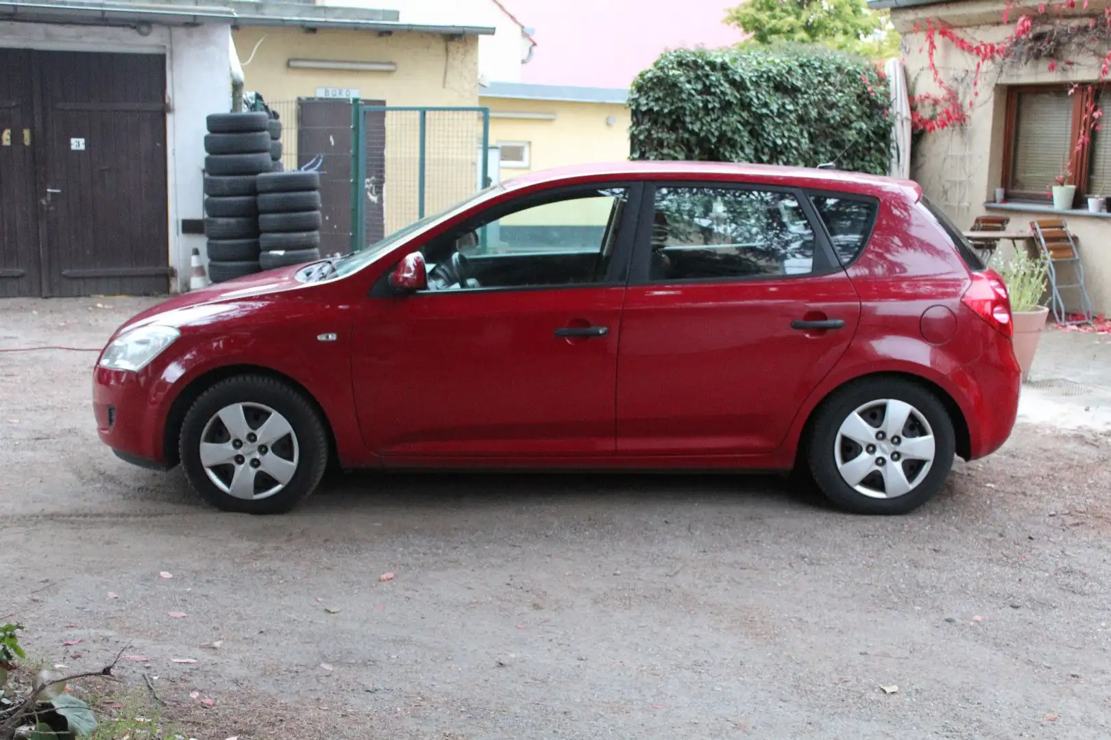 Kia Ceed / cee'd *TÜV 07/2026* Rot - 2