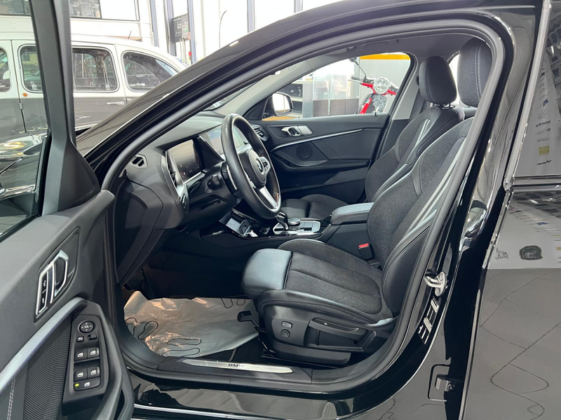 BMW 120 i SPORT LINE PAKET, CUIR, NAVI, CAMERA, LED, CARPL — photo 5