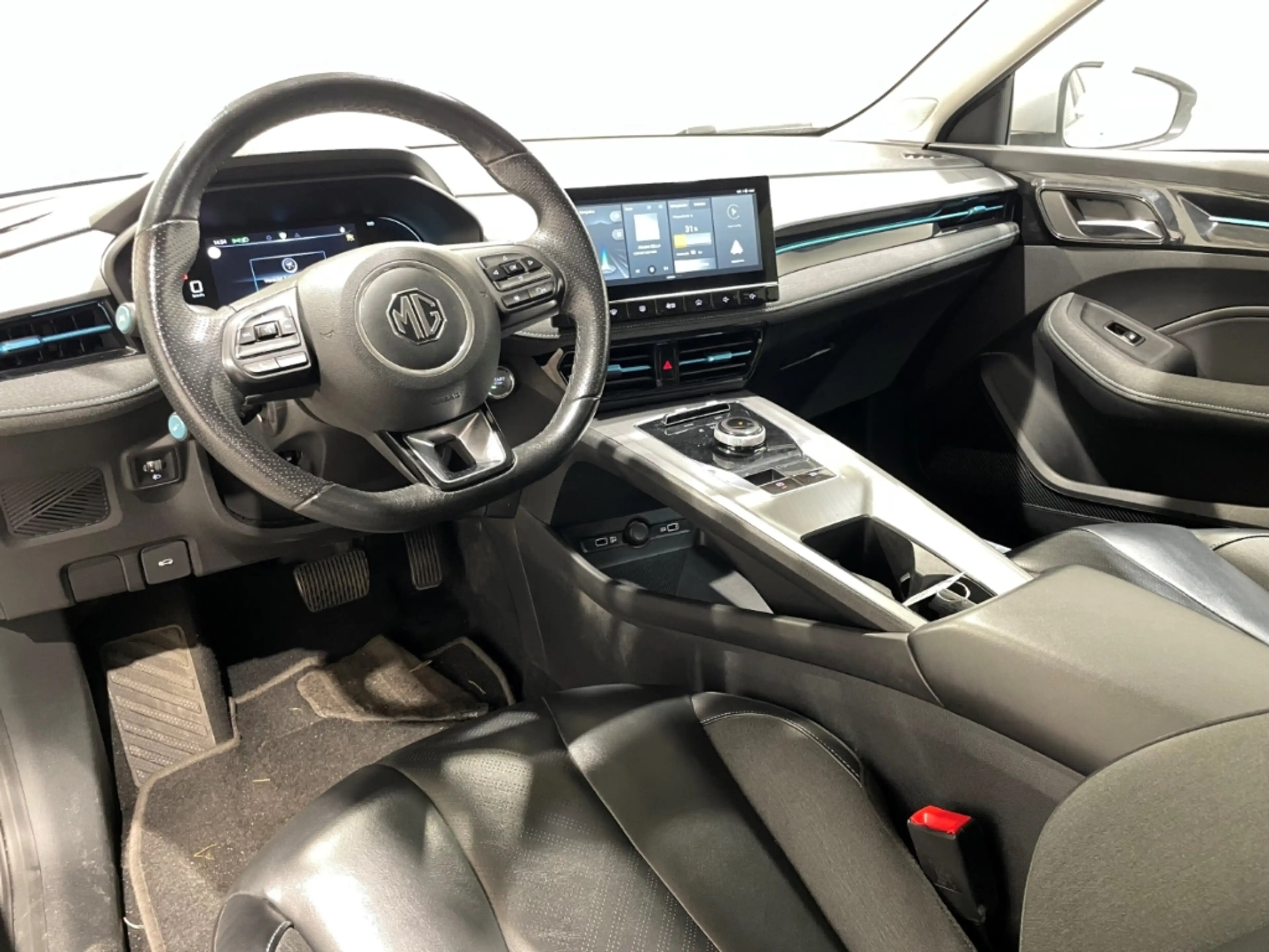 MG MG5 Luxury Leder Navi LED ACC 360°Kamera — photo 5