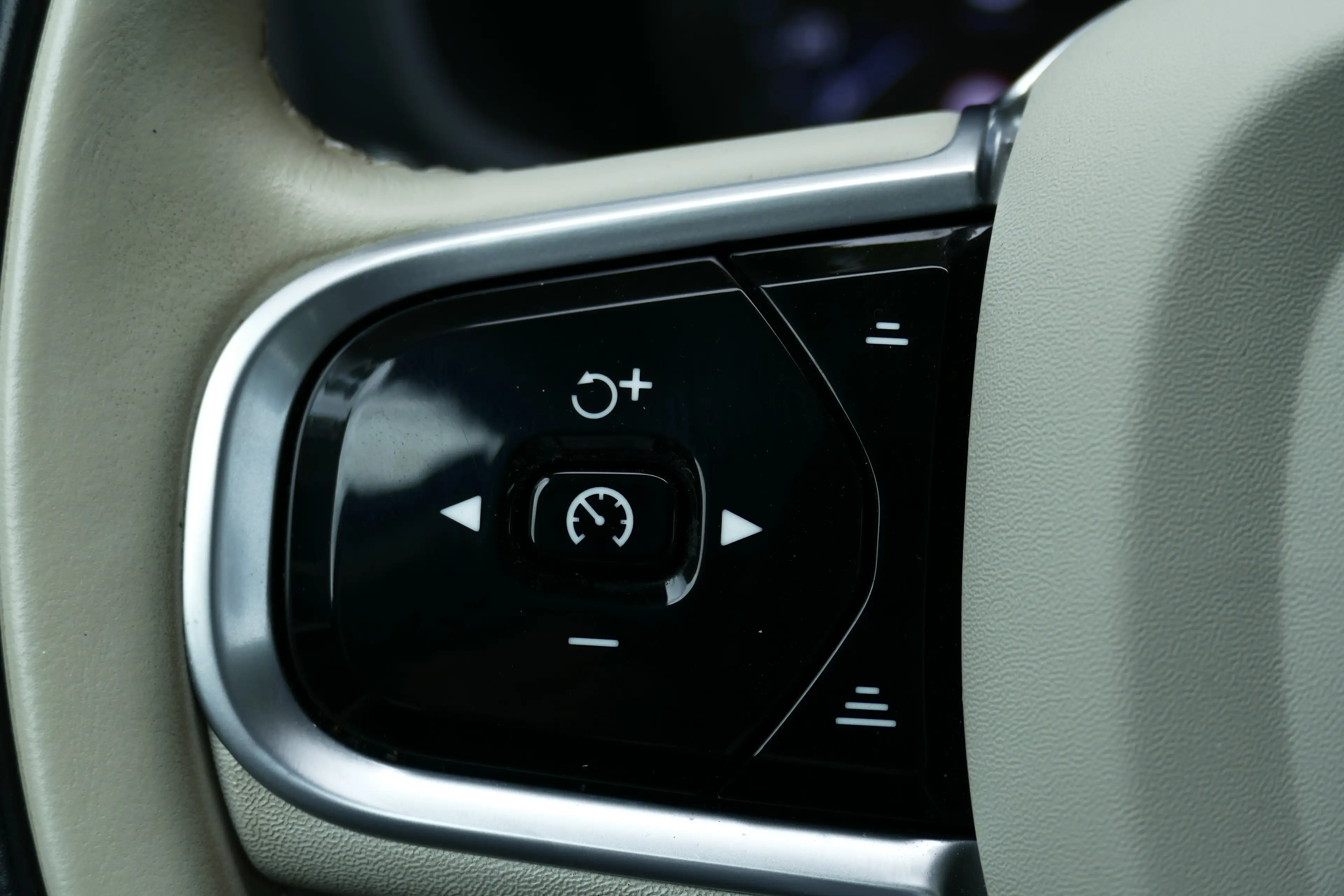 Volvo S60 2.0 RECHARGE T8 AWD INSCRIPTION AUTOMAAT / NAVI / — photo 21