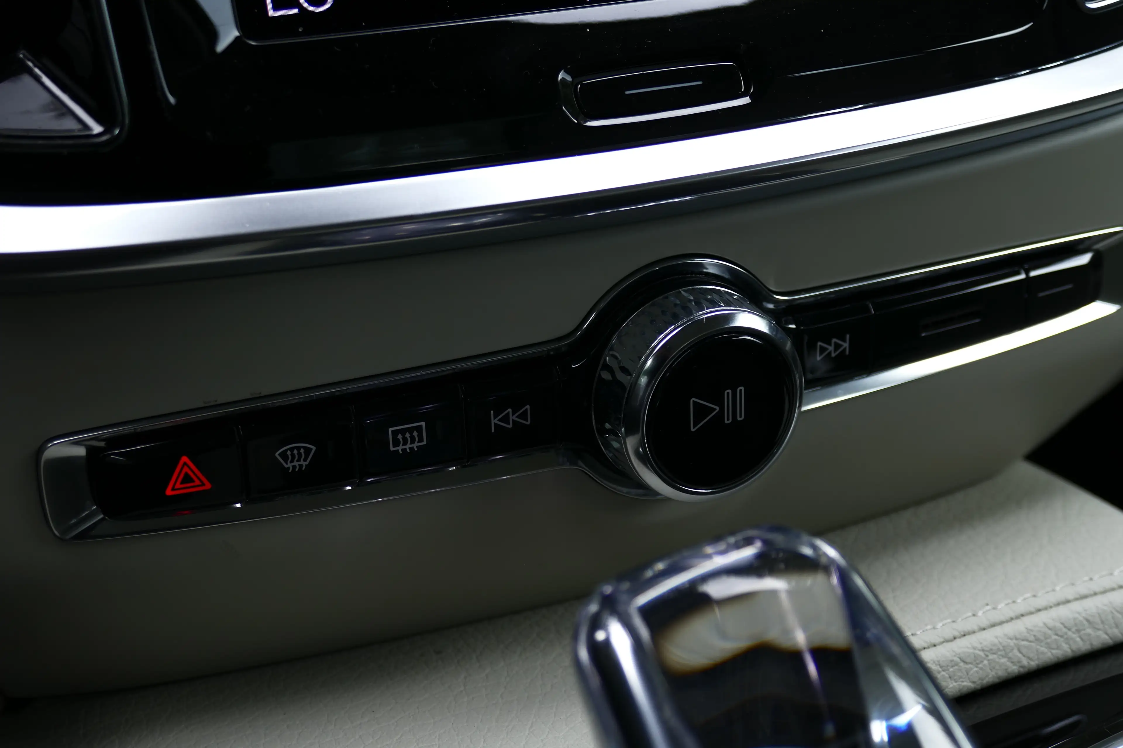Volvo S60 2.0 RECHARGE T8 AWD INSCRIPTION AUTOMAAT / NAVI / — photo 28