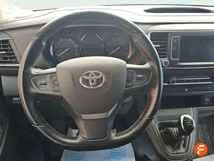 Toyota Proace 2023, foto 11