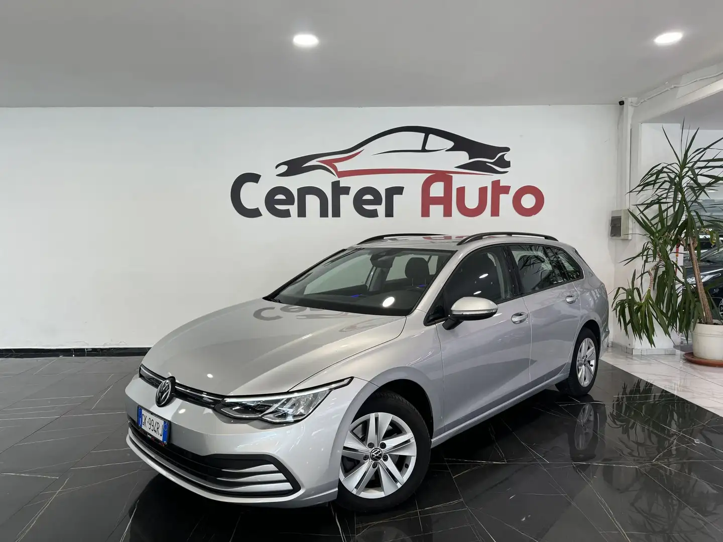 Volkswagen Golf Variant Golf Variant 2.0 TDI SCR DSG Life - 1