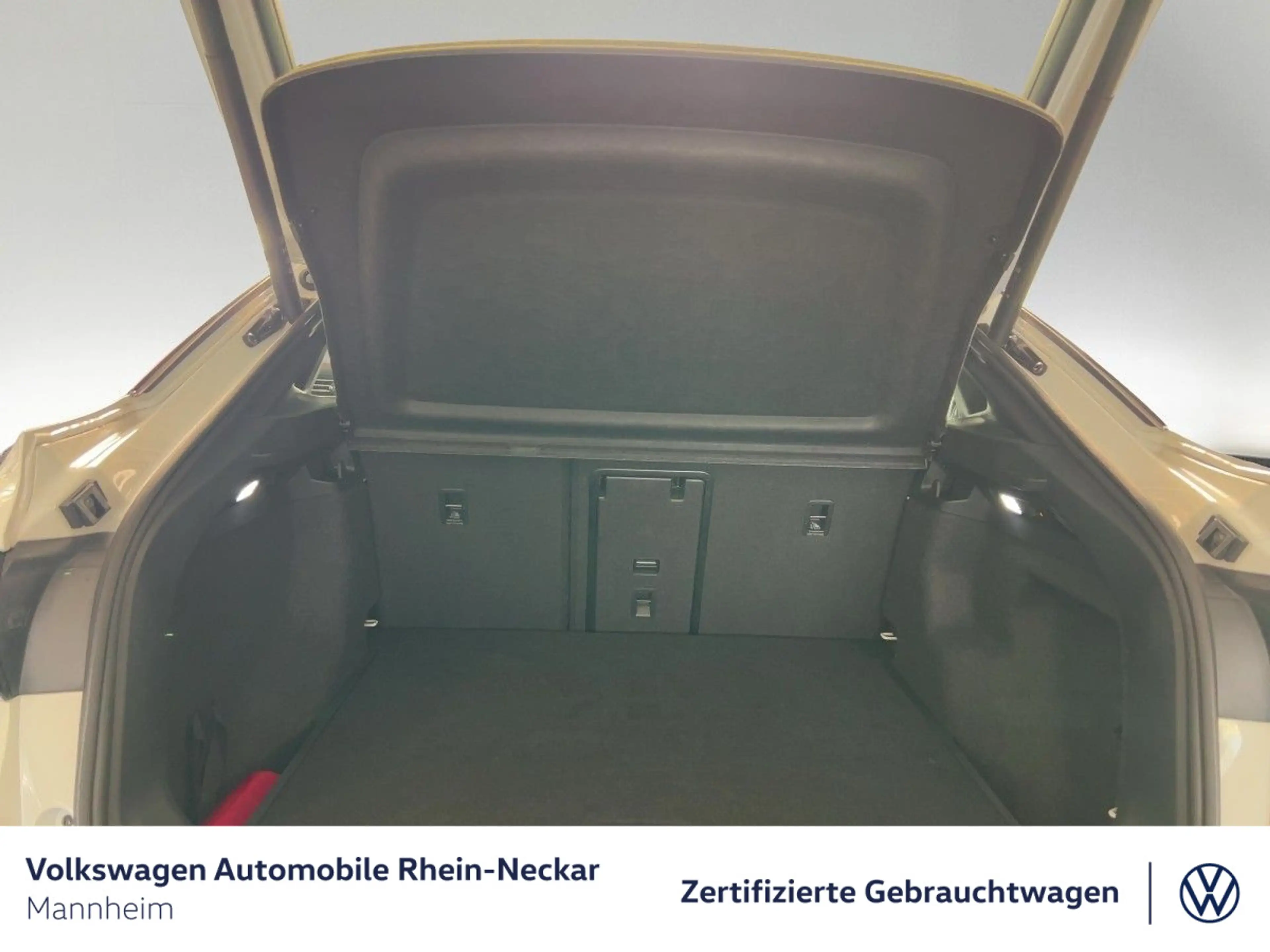 Volkswagen ID.5 GTX 4Motion 250kW Navi Pano Kamera uvm — photo 8