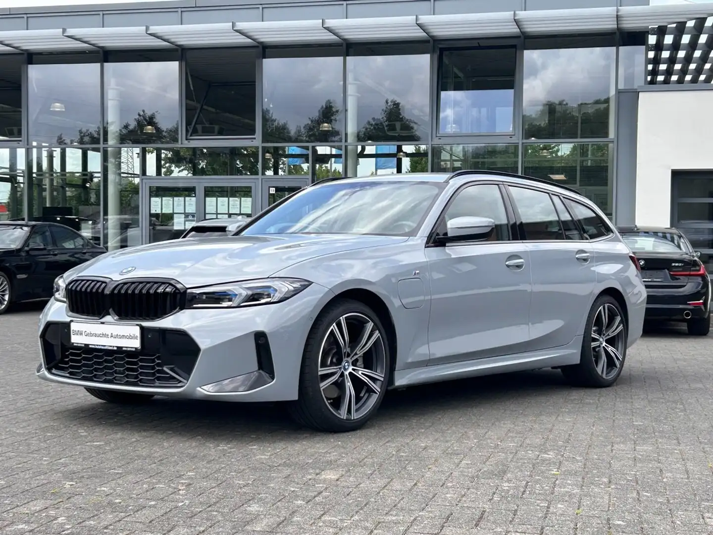 BMW 330 330e Touring Aut. / Leder / M Sportpaket / DAB Gris - 1