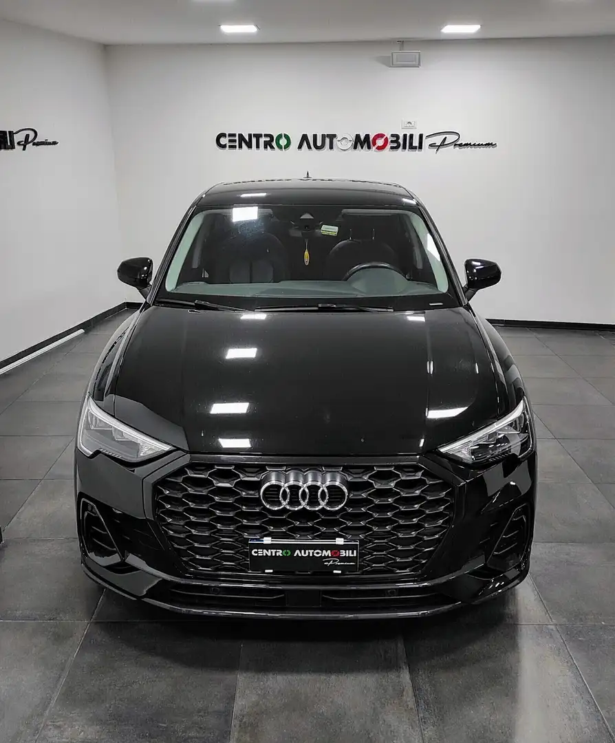 Audi Q3 35 TDI 150CV S tronic Business Advanced Zwart - 2
