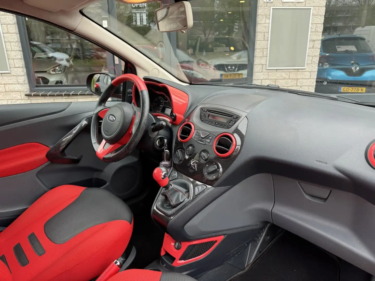 Ford Ka/Ka+ 1.2 Individual Carbon Interieur unieke auto Rouge - 2