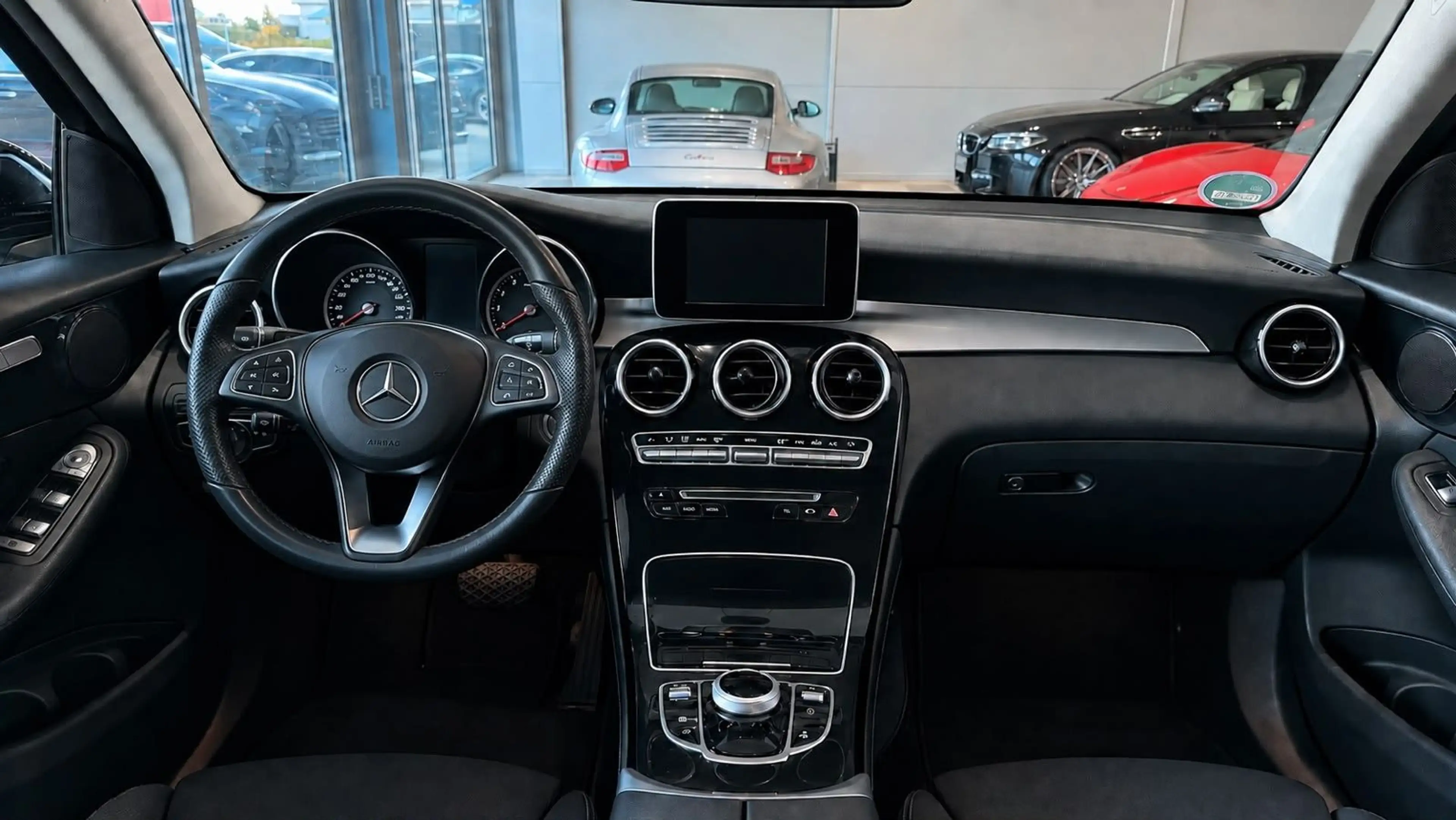Mercedes-Benz GLC 220 d 4Matic/ — photo 13