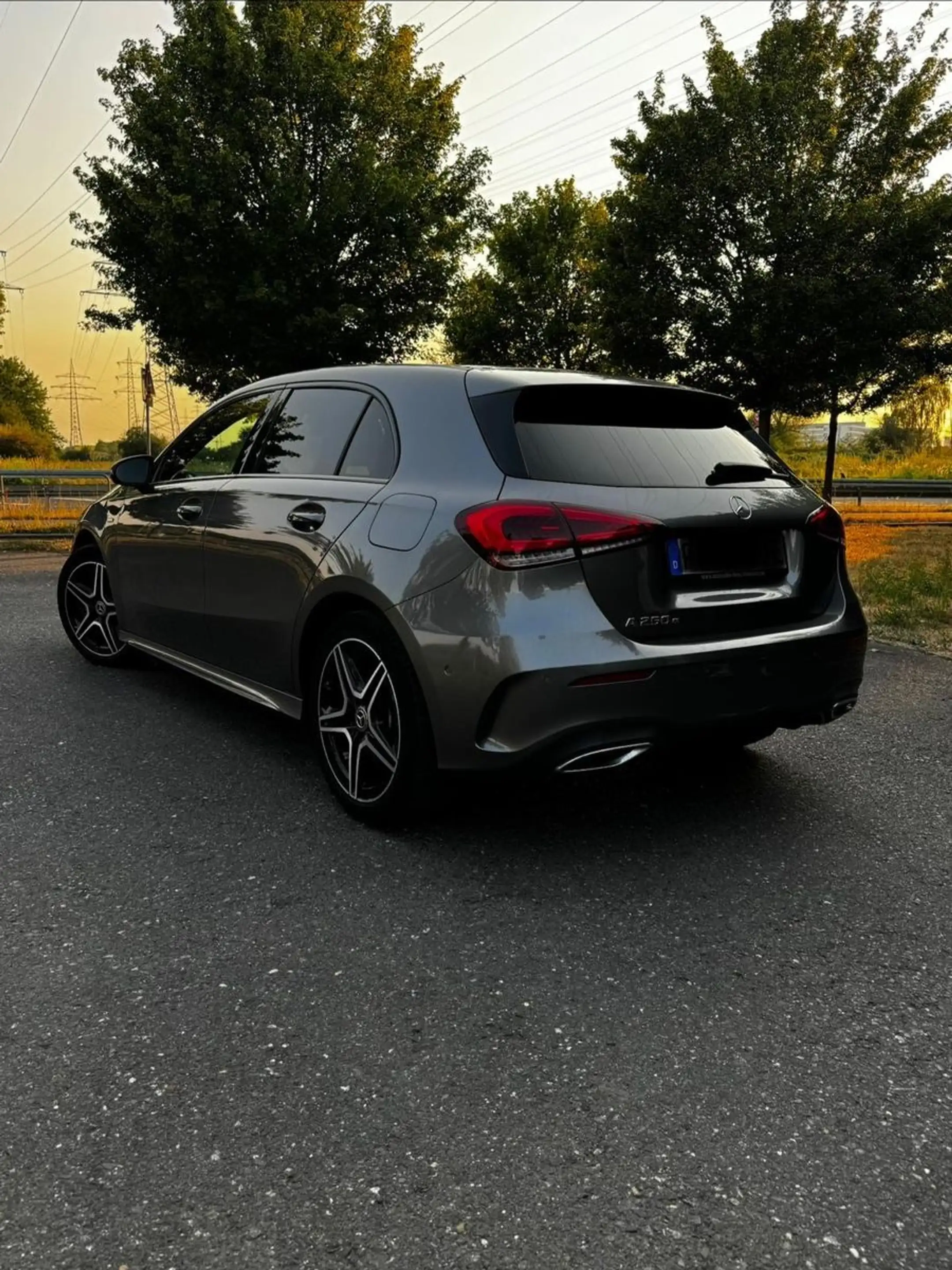 Mercedes-Benz A 250 A 250 e AMG Line — photo 4