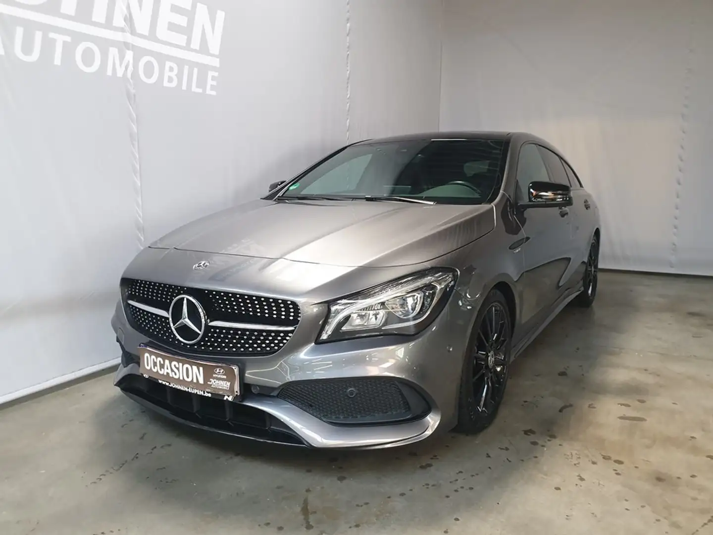 Mercedes-Benz CLA 180 Edition Grijs - 2