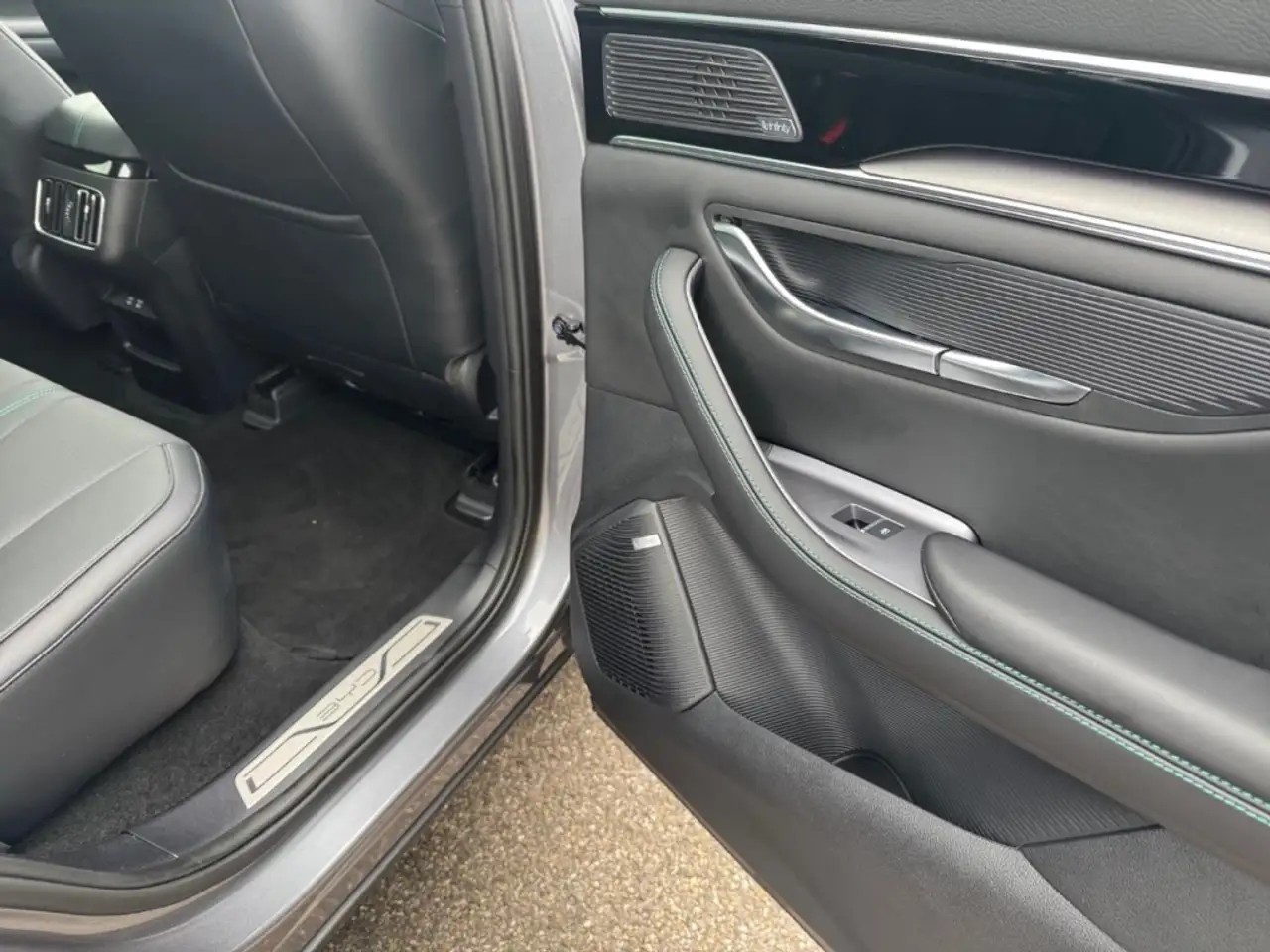 BYD Seal U BOOST PHEV 1.5 160KW NAVI,KLIMA,SITZHZG,CARPLAY, миниатюра 19