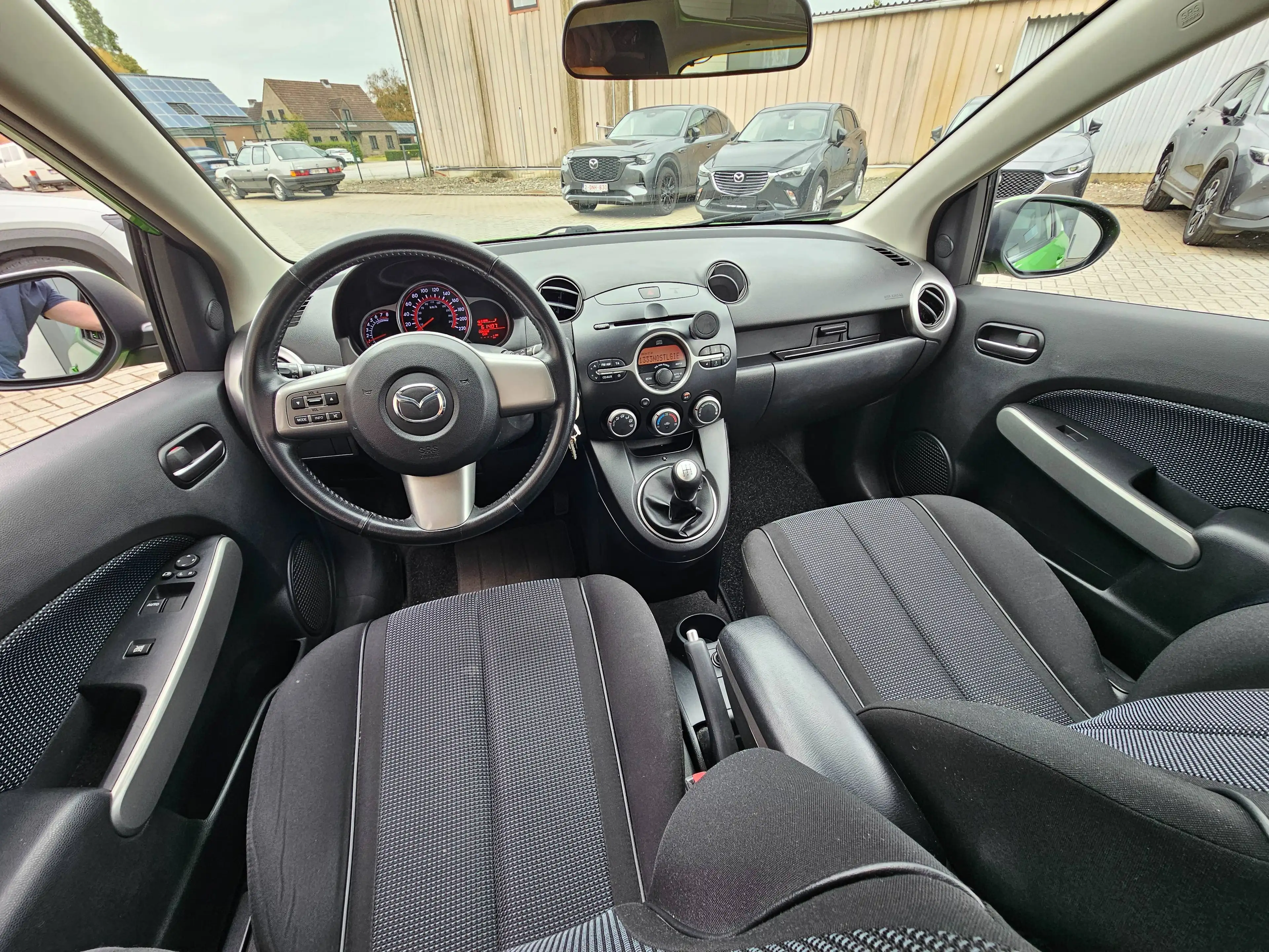 Mazda 2 2 1.3i Sport — photo 7