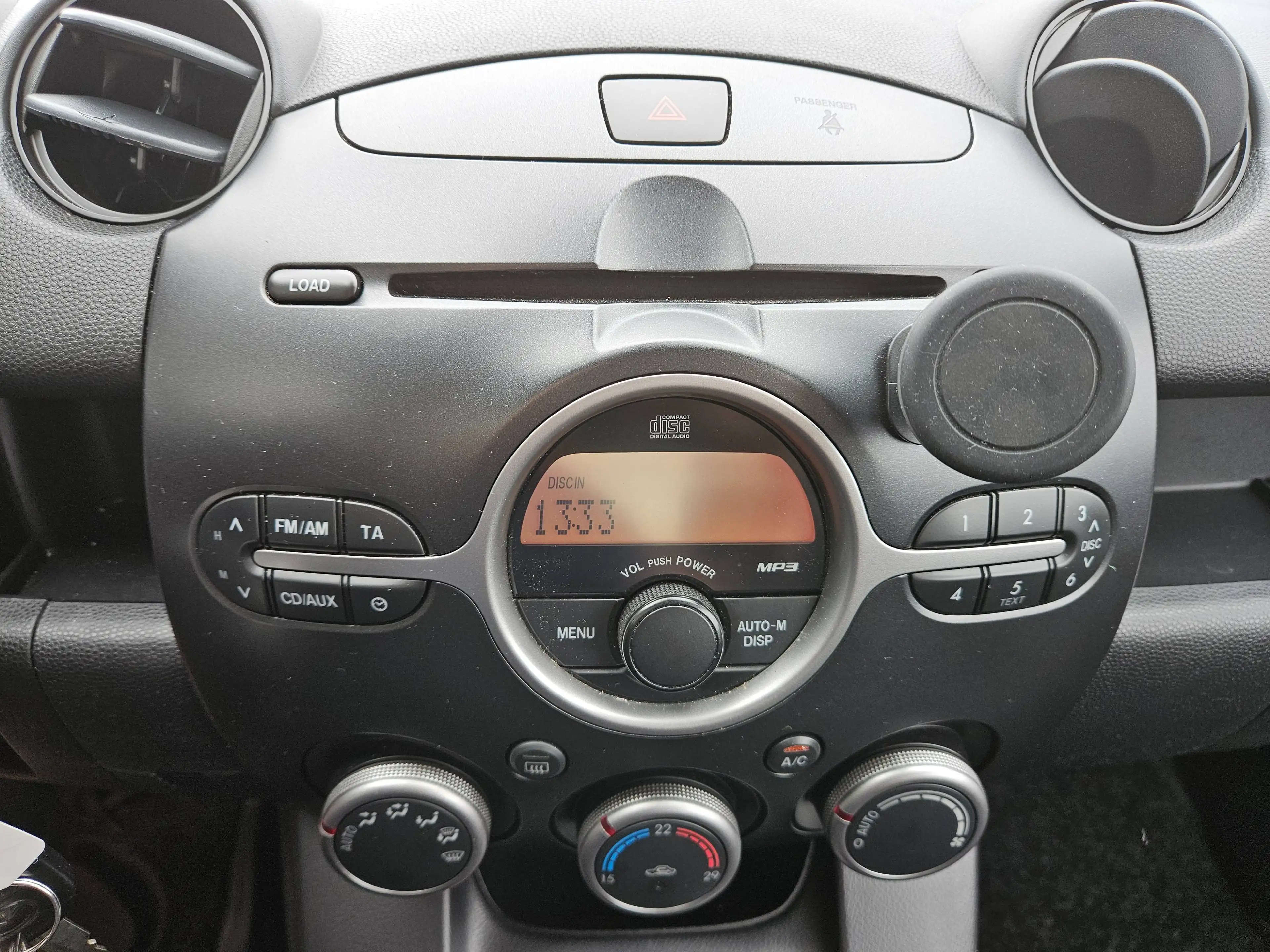 Mazda 2 2 1.3i Sport — photo 6