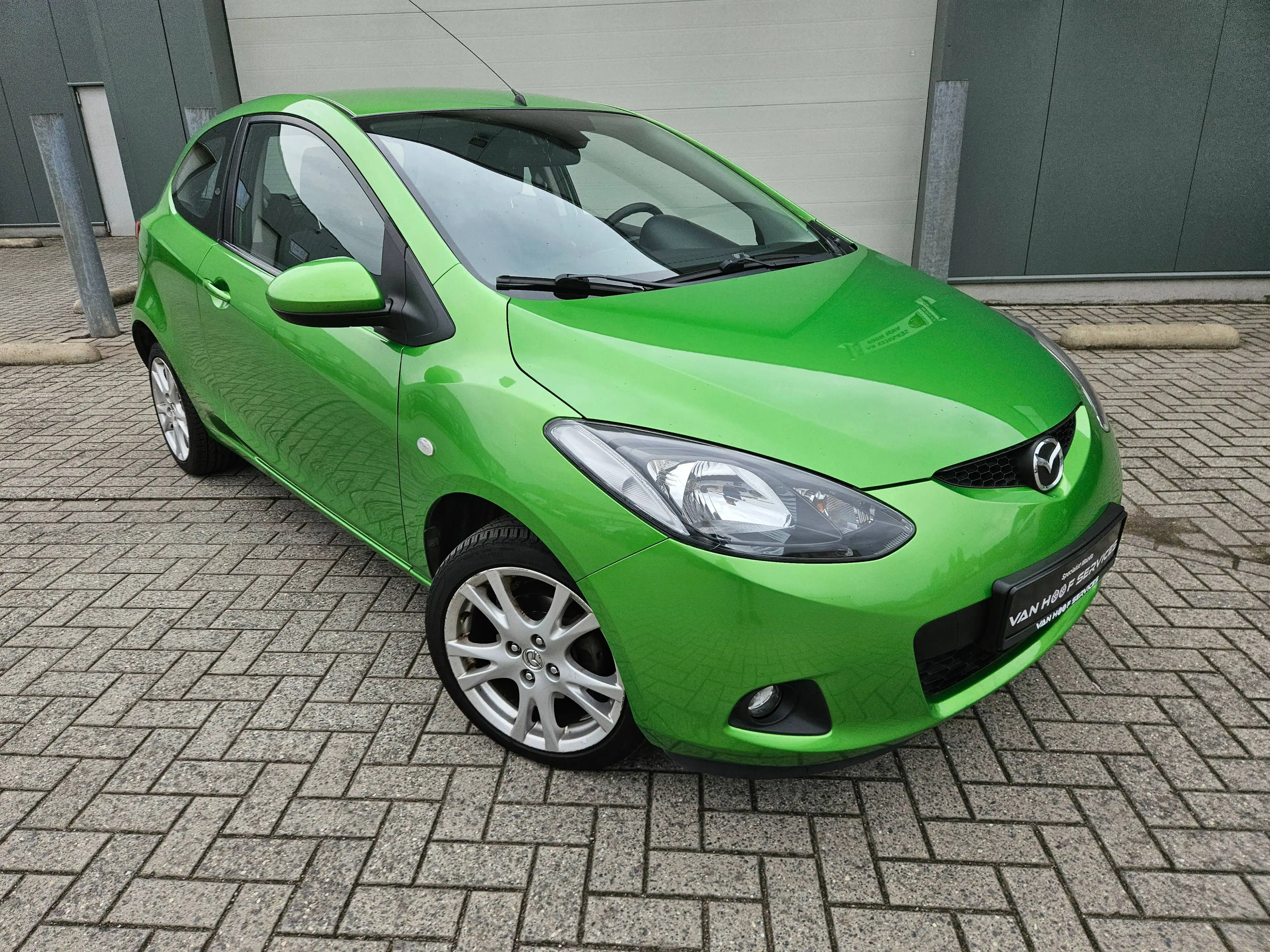 Mazda 2 2 1.3i Sport — photo 15