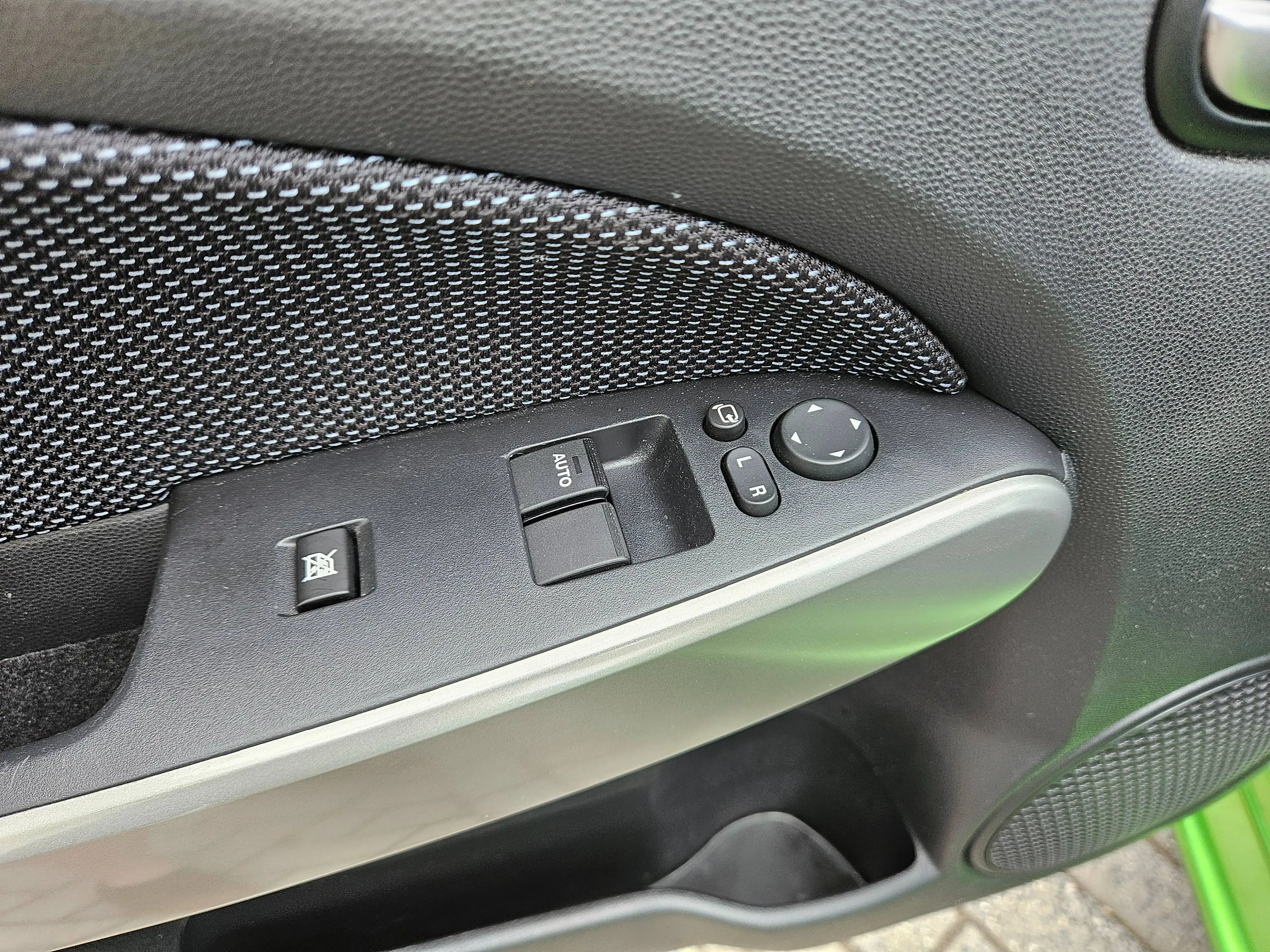 Mazda 2 2 1.3i Sport — photo 8