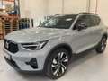 Volvo XC40 XC40 2.0 B3 Mild-Hybrid Plus Dark 2WD Grau - thumbnail 2